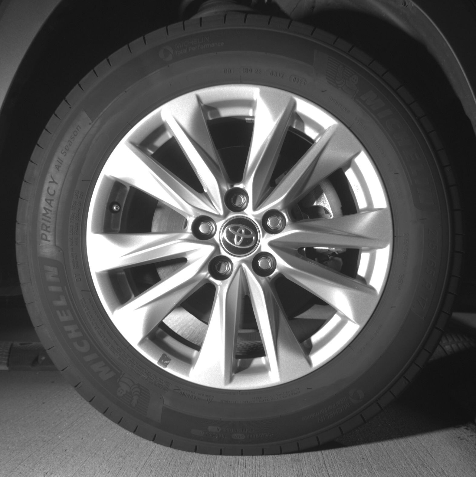 Thumbnail: 2025 Toyota Corolla Cross - 10