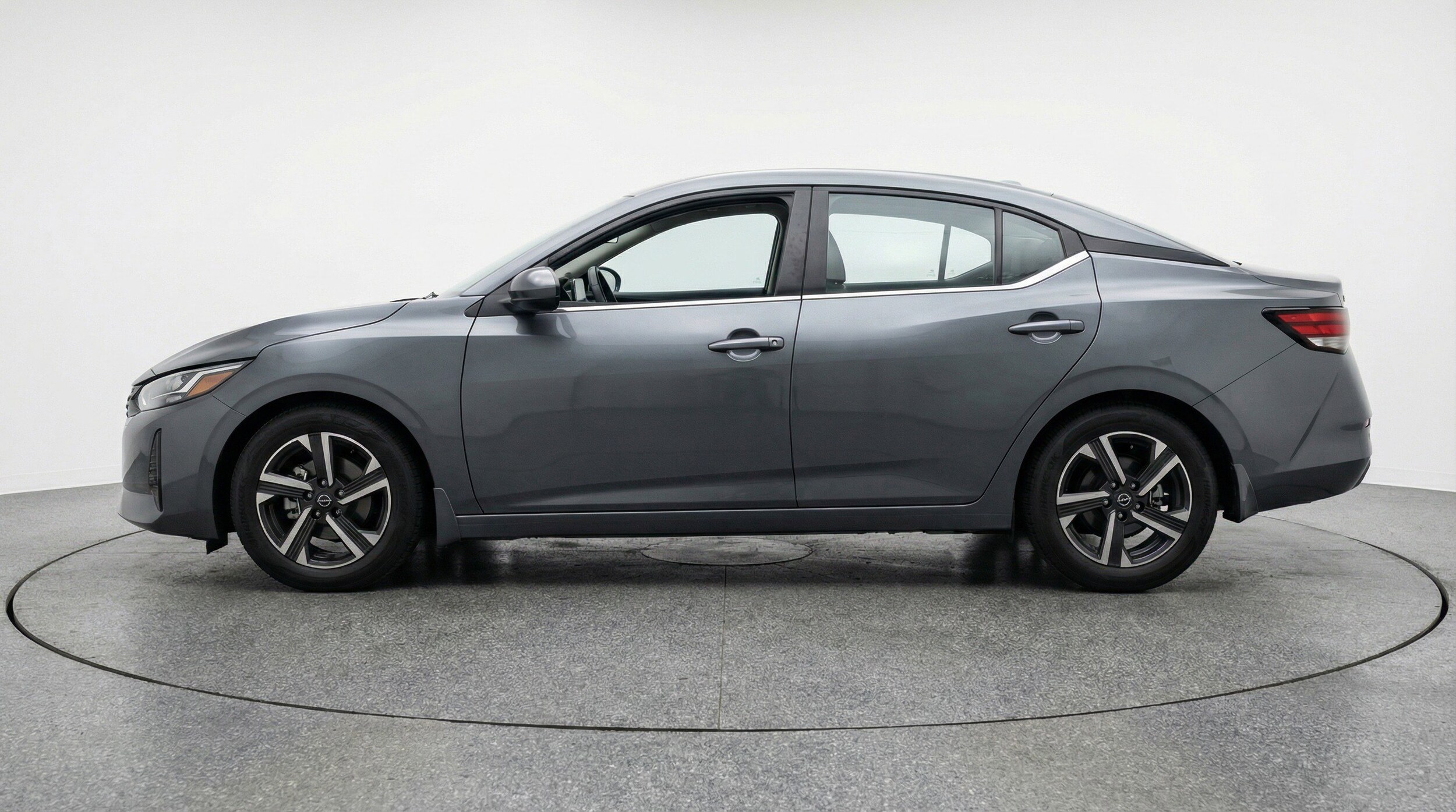 Thumbnail: 2025 Nissan Sentra - 5