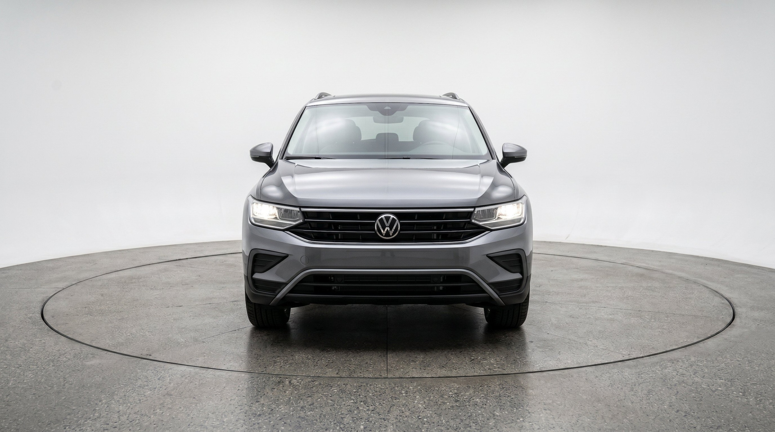 Thumbnail: 2026 Volkswagen Tiguan - 2
