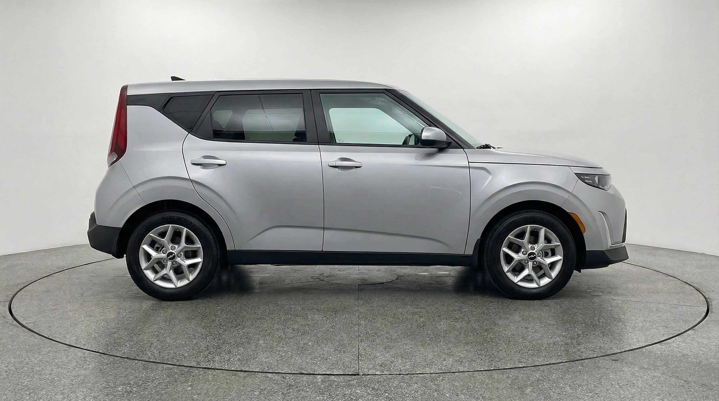 Thumbnail: 2025 Kia Soul - 11