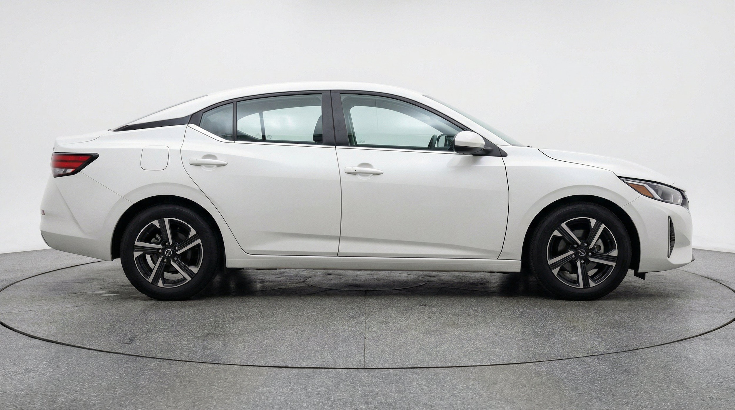 Thumbnail: 2025 Nissan Sentra - 11