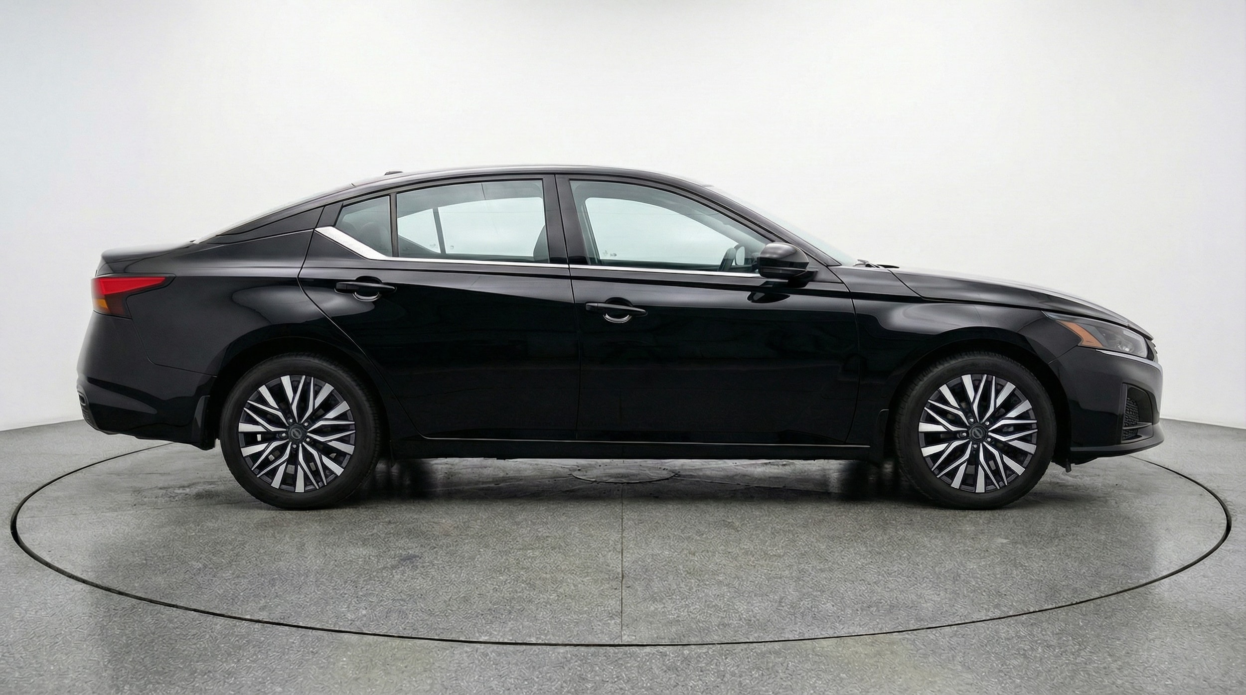 Thumbnail: 2025 Nissan Altima - 8