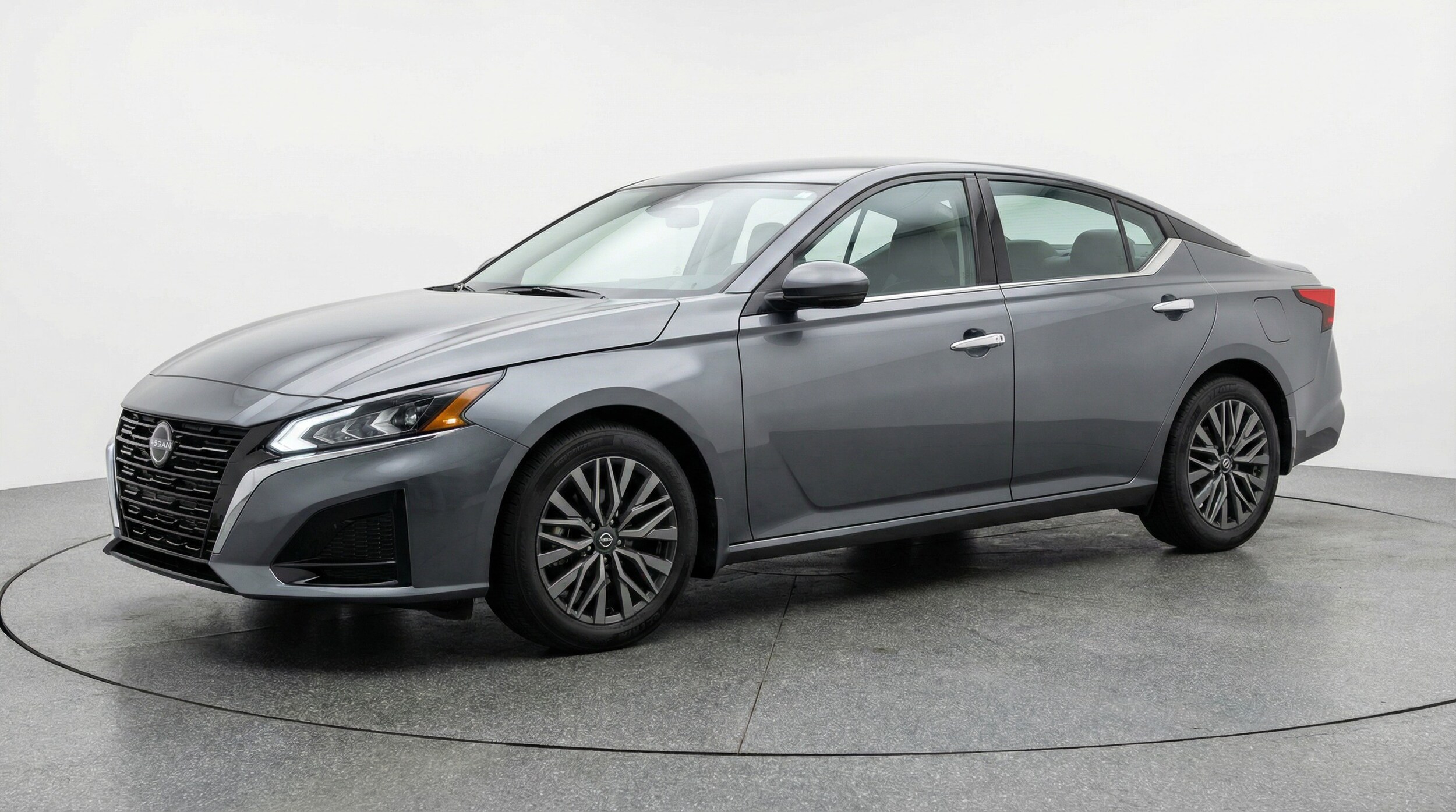 Thumbnail: 2025 Nissan Altima - 3