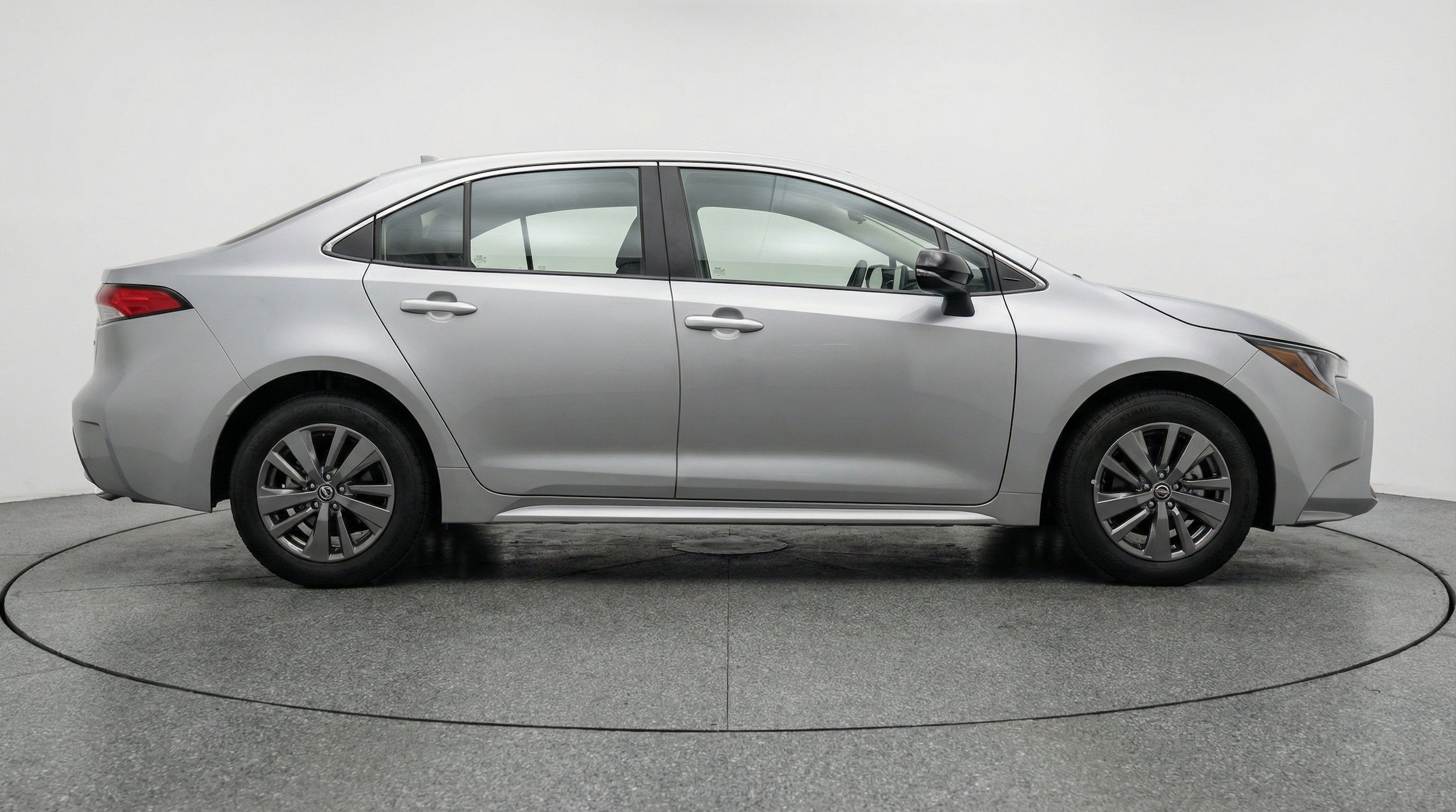 Thumbnail: 2025 Toyota Corolla - 11
