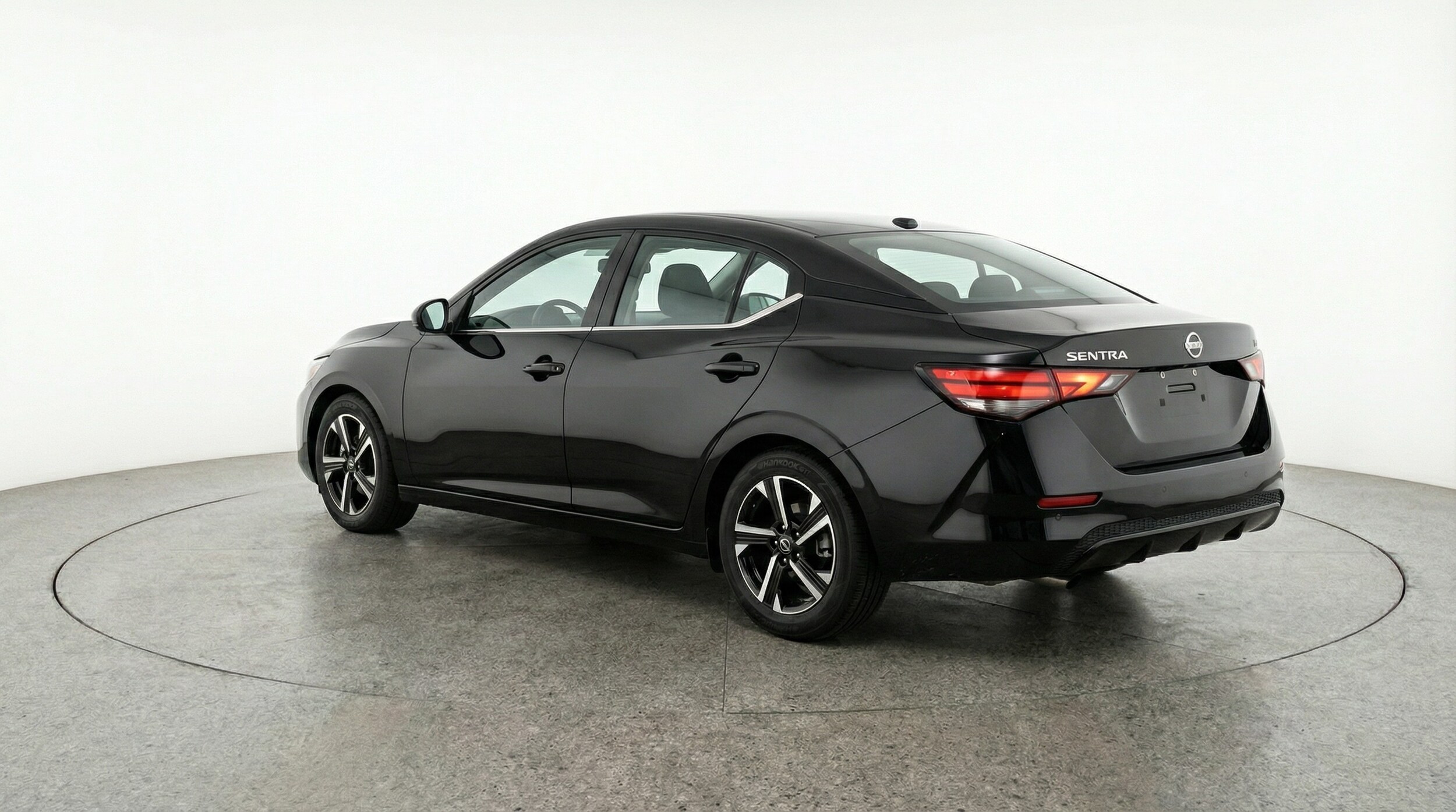 Thumbnail: 2025 Nissan Sentra - 5