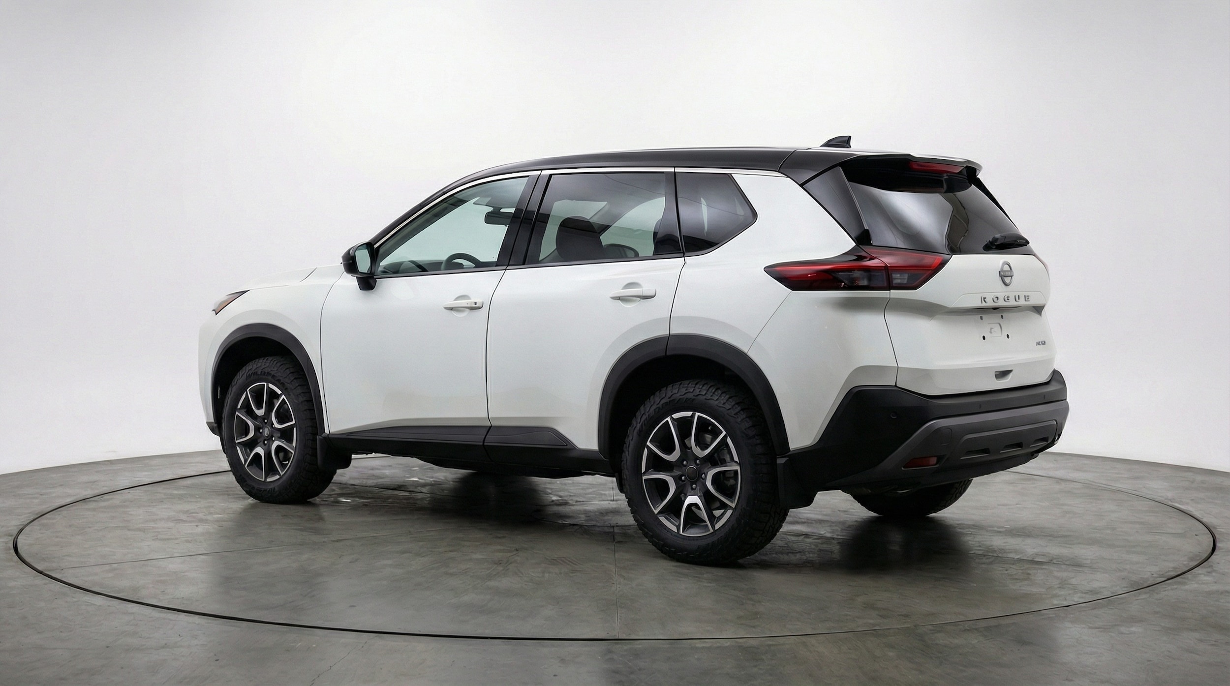 Thumbnail: 2025 Nissan Rogue - 5