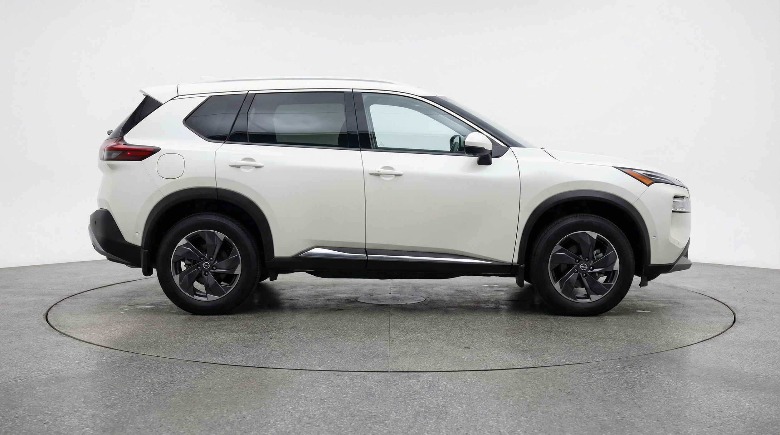 Thumbnail: 2025 Nissan Rogue - 8