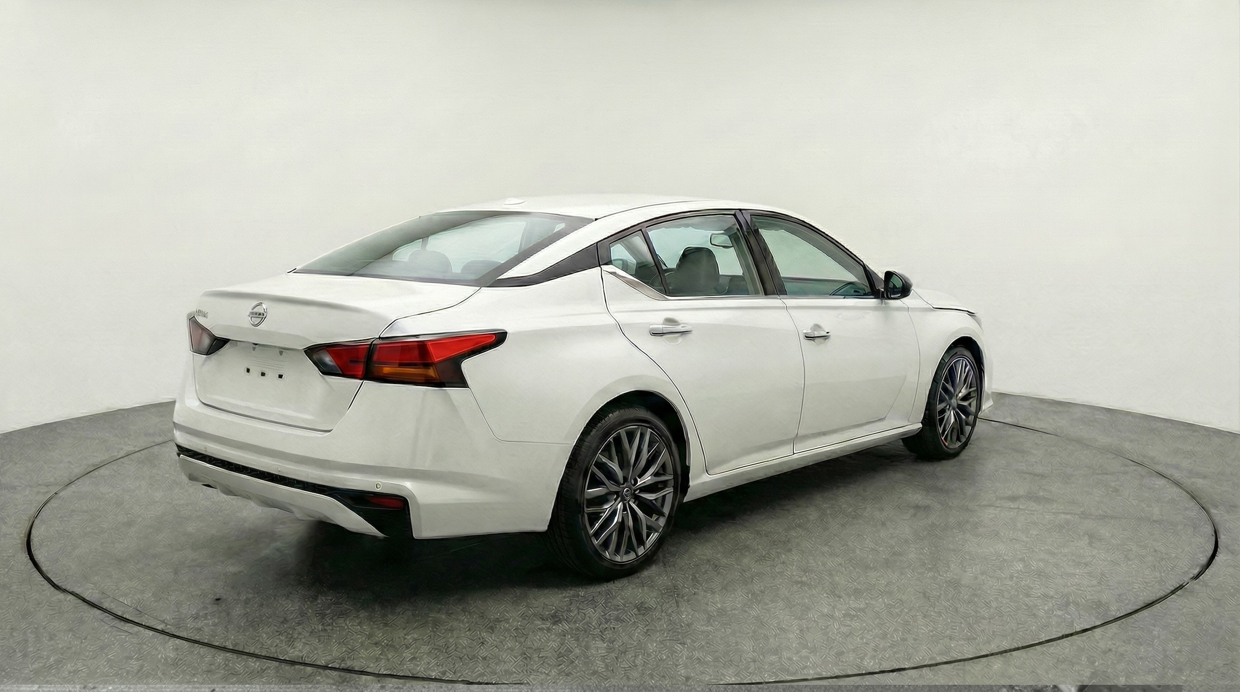 Thumbnail: 2025 Nissan Altima - 7