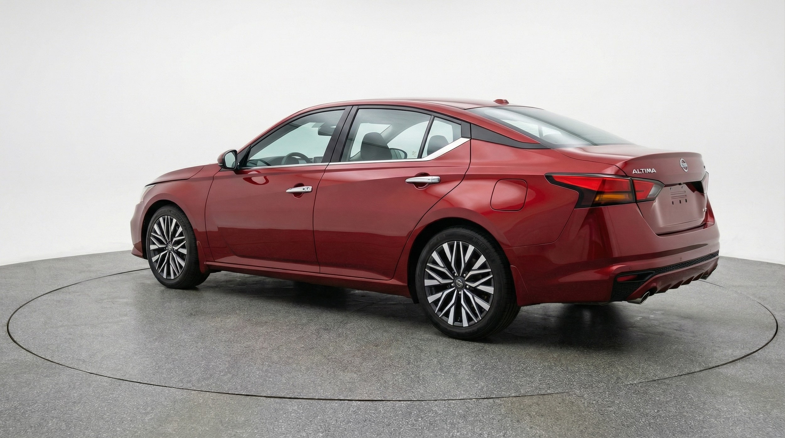 Thumbnail: 2025 Nissan Altima - 5