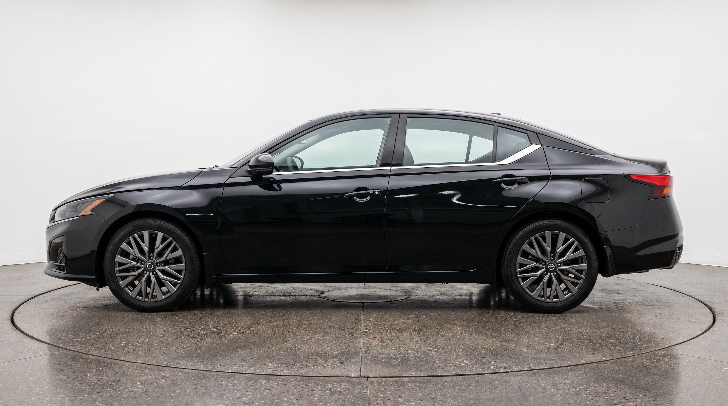 Thumbnail: 2026 Nissan Altima - 5