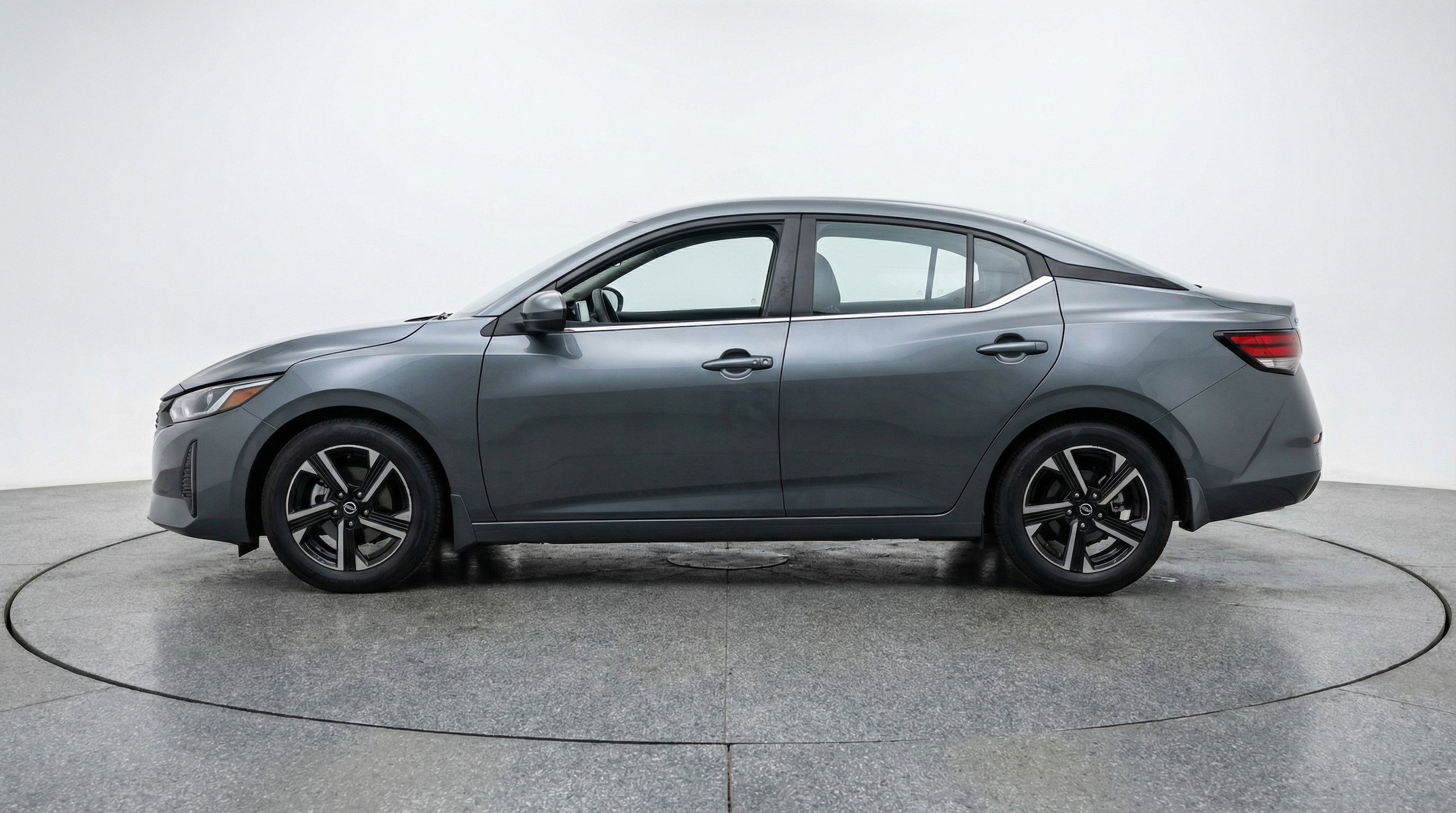 Thumbnail: 2025 Nissan Sentra - 5