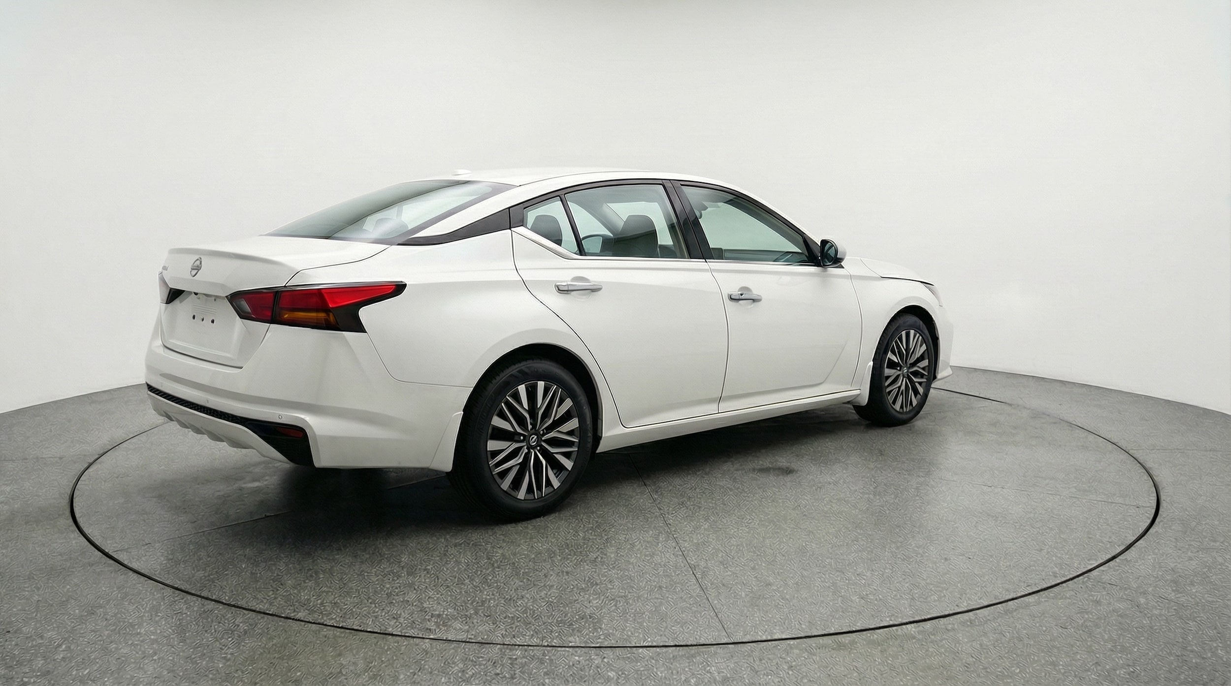 Thumbnail: 2025 Nissan Altima - 7