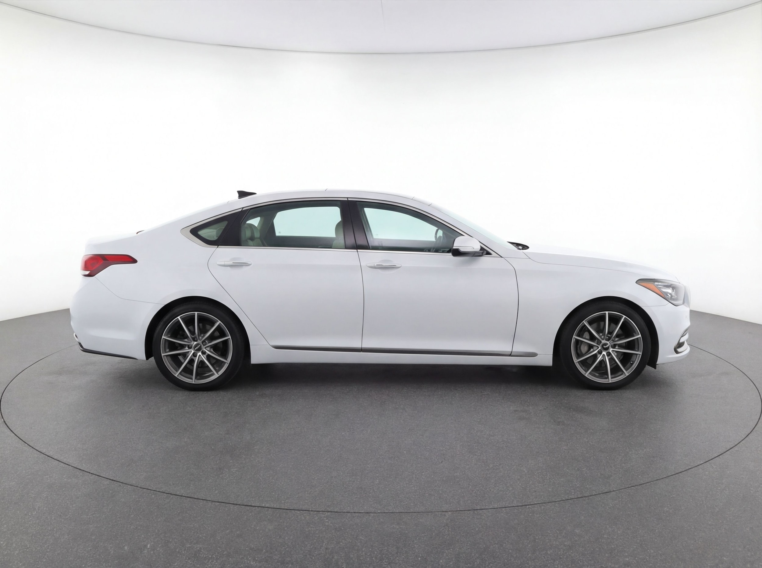 Thumbnail: 2024 Genesis G70 - 8