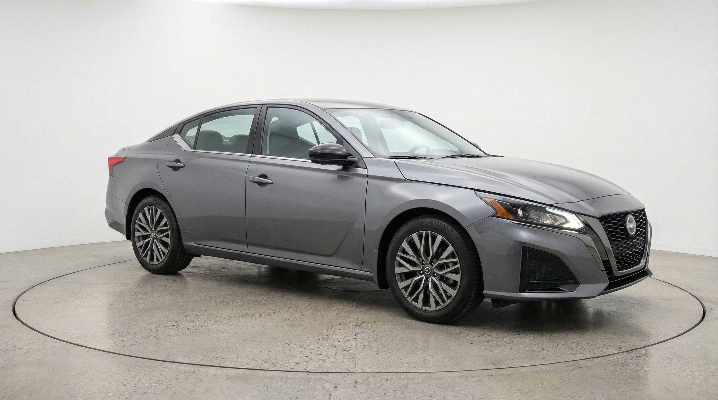 Thumbnail: 2025 Nissan Altima - 1