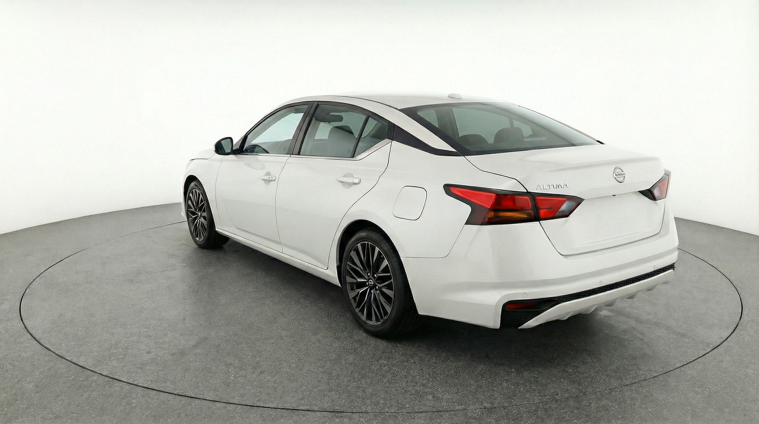 Thumbnail: 2025 Nissan Altima - 5