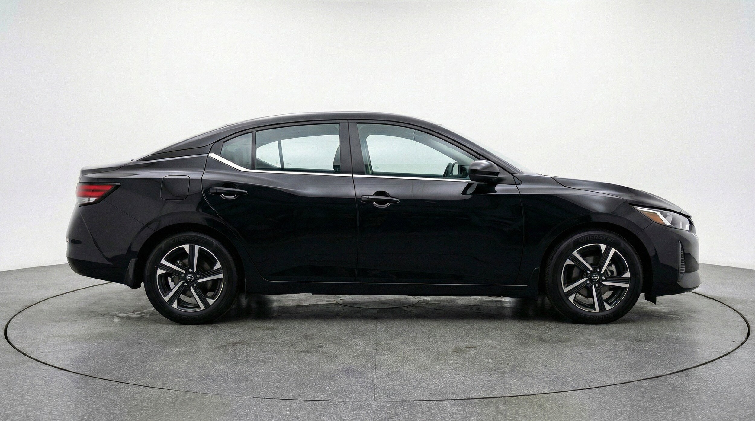 Thumbnail: 2025 Nissan Sentra - 11