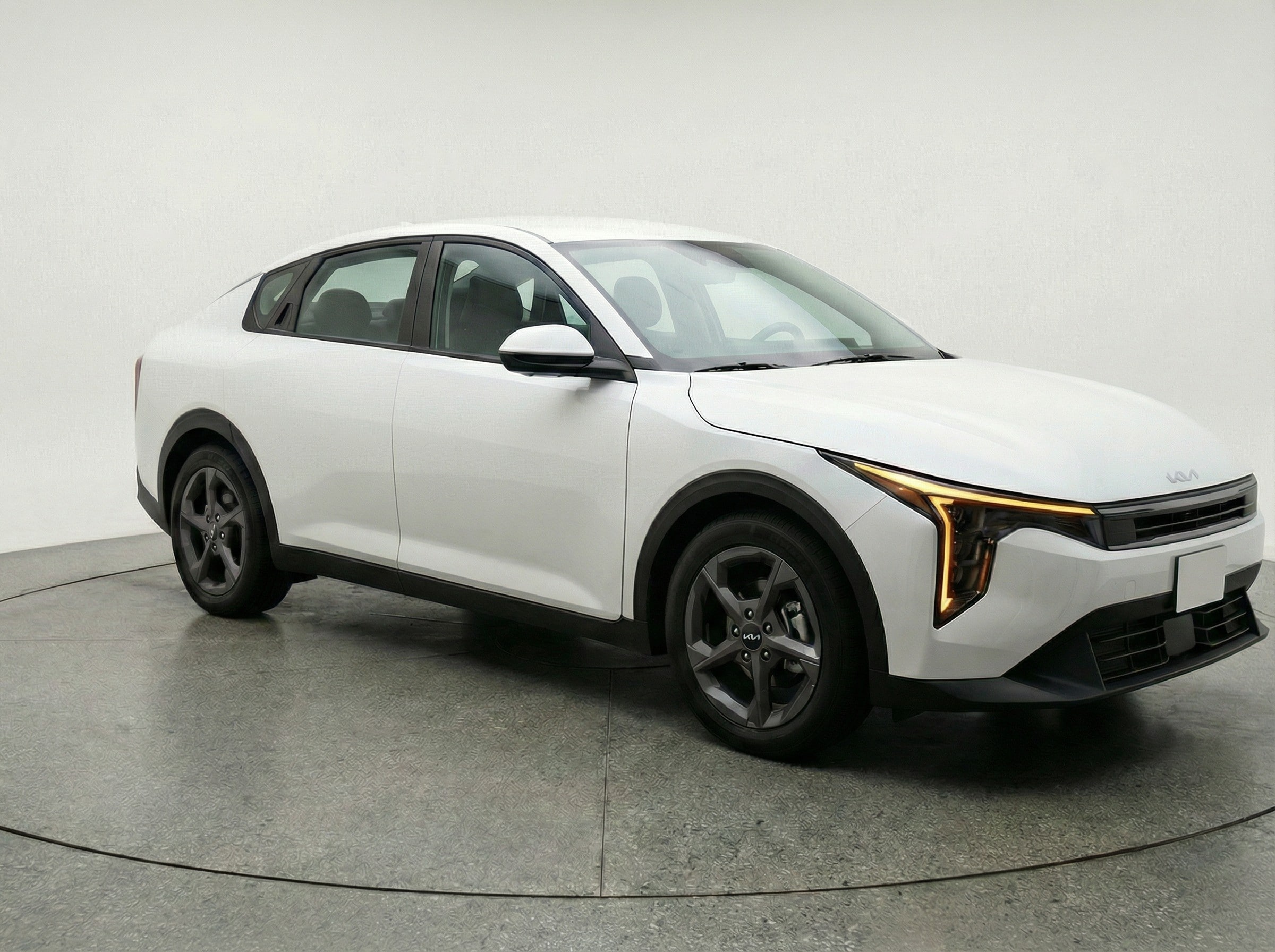 Thumbnail: 2025 Kia K4 - 1