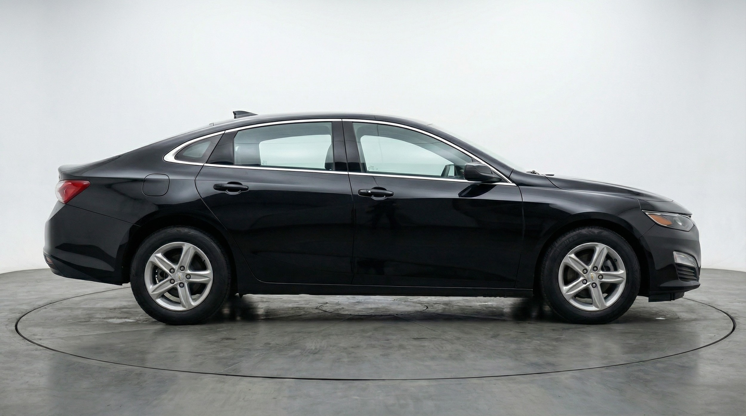 Thumbnail: 2024 Chevrolet Malibu - 8