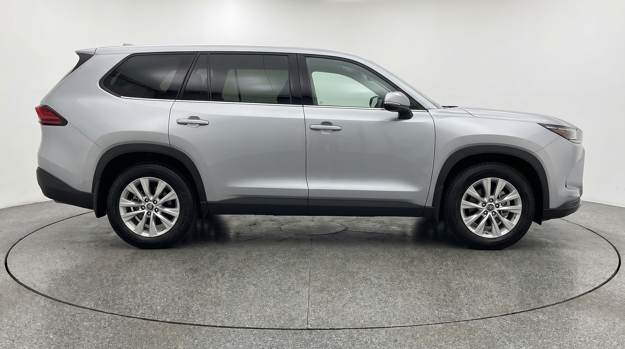 Thumbnail: 2025 Toyota Grand Highlander - 8