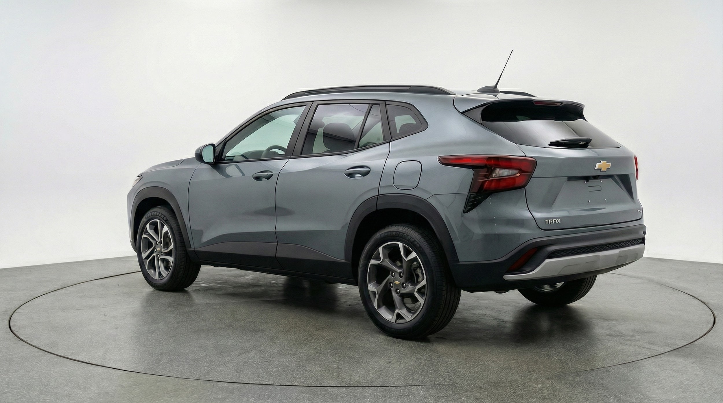 Thumbnail: 2025 Chevrolet Trax - 5