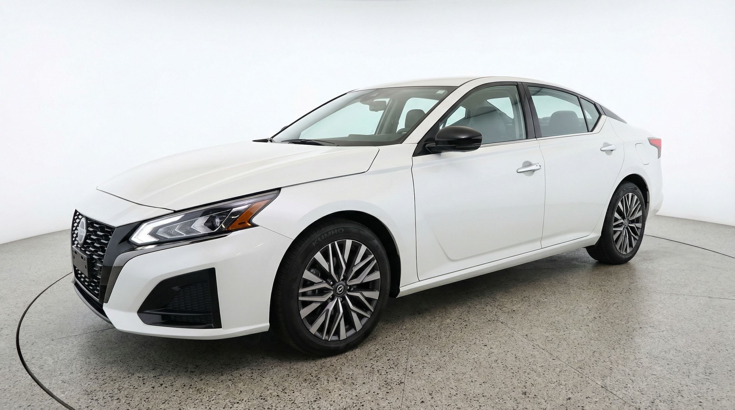 Thumbnail: 2025 Nissan Altima - 3