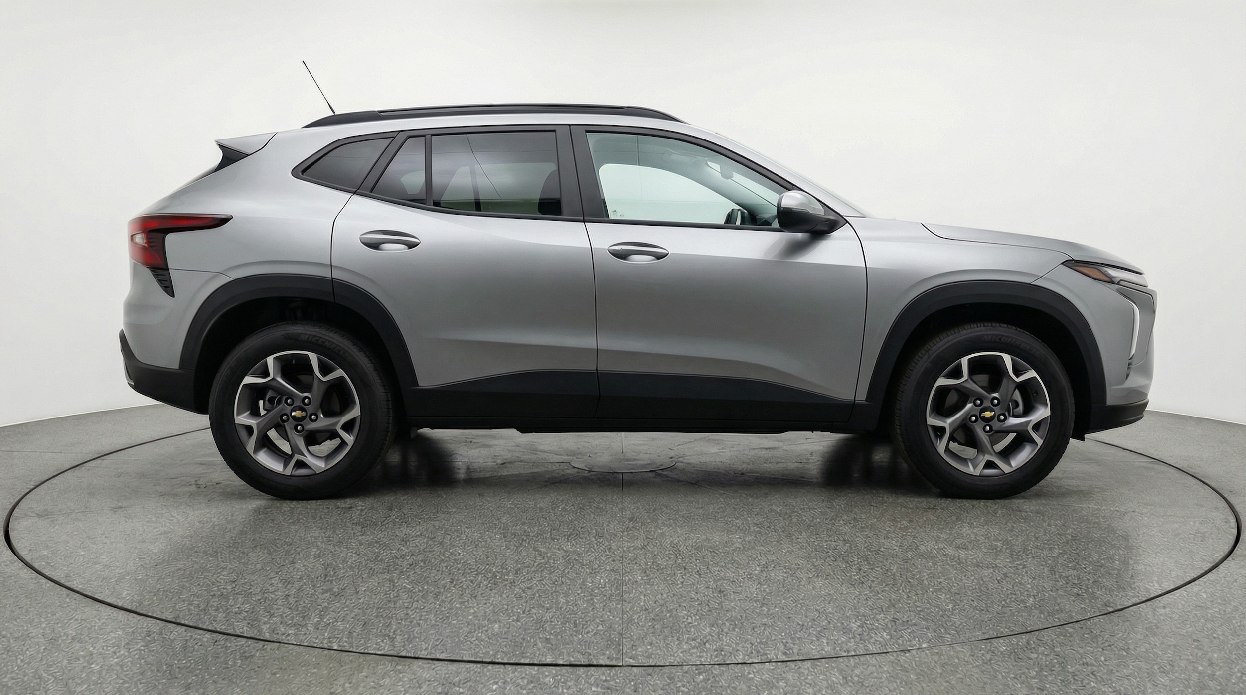 Thumbnail: 2025 Chevrolet Trax - 8