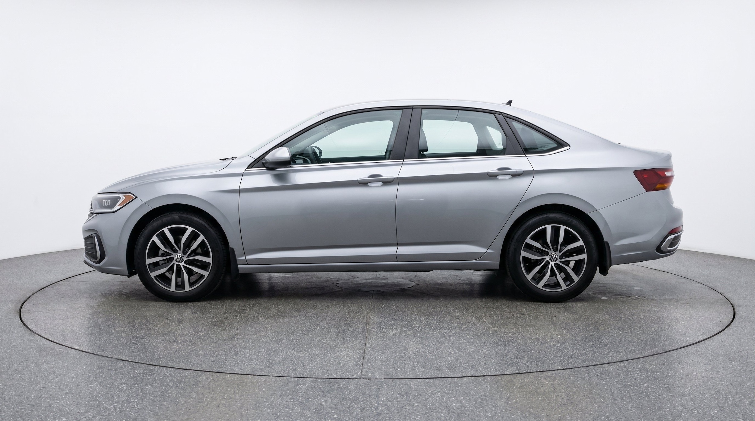 Thumbnail: 2025 Volkswagen Jetta - 5