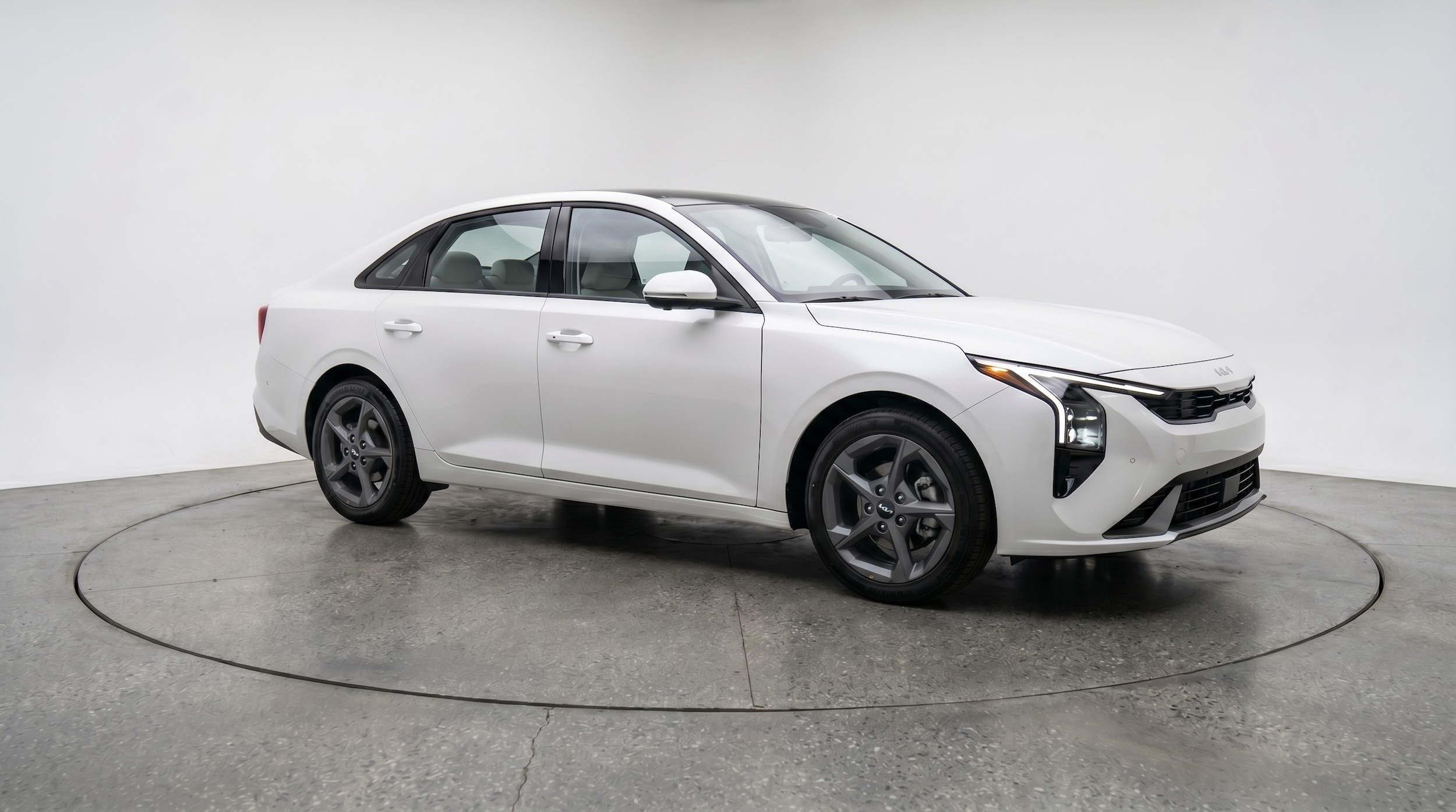 Thumbnail: 2025 Kia K4 - 1