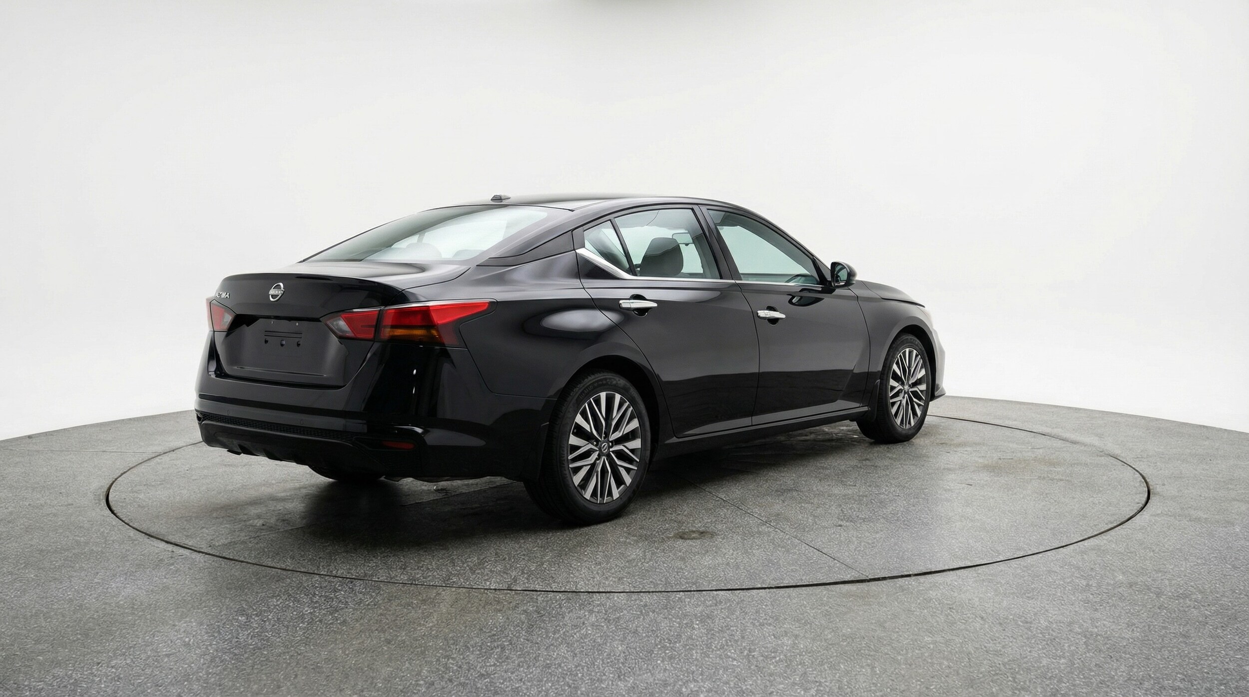 Thumbnail: 2025 Nissan Altima - 7