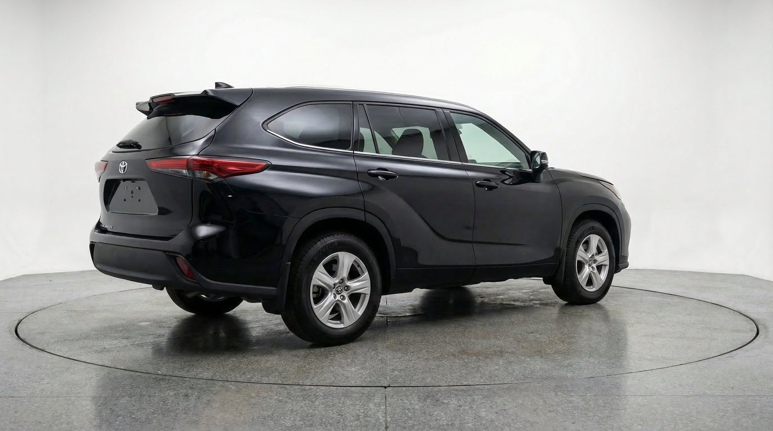 Thumbnail: 2025 Toyota Highlander - 9