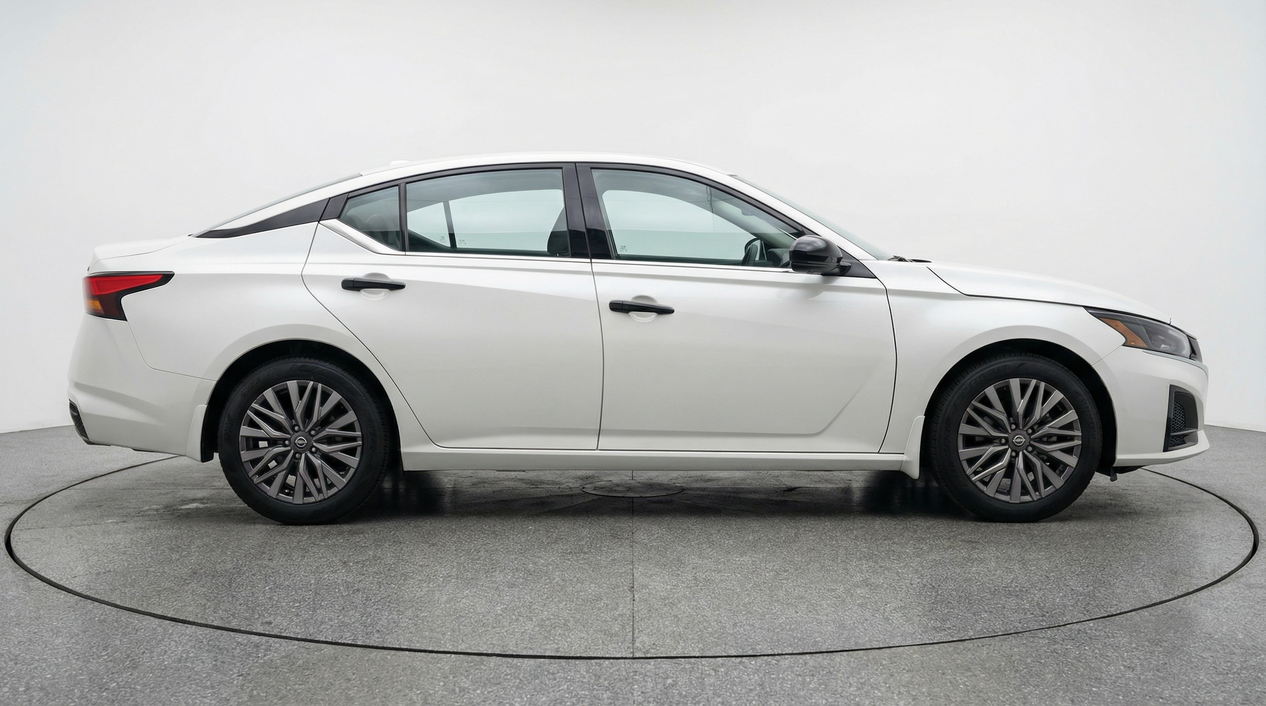 Thumbnail: 2025 Nissan Altima - 8