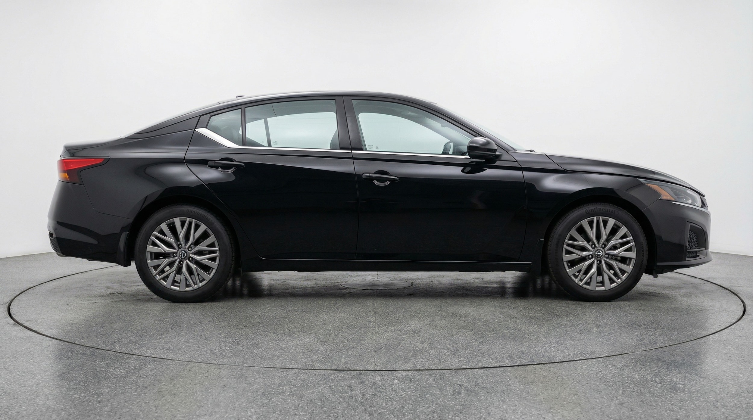 Thumbnail: 2025 Nissan Altima - 8