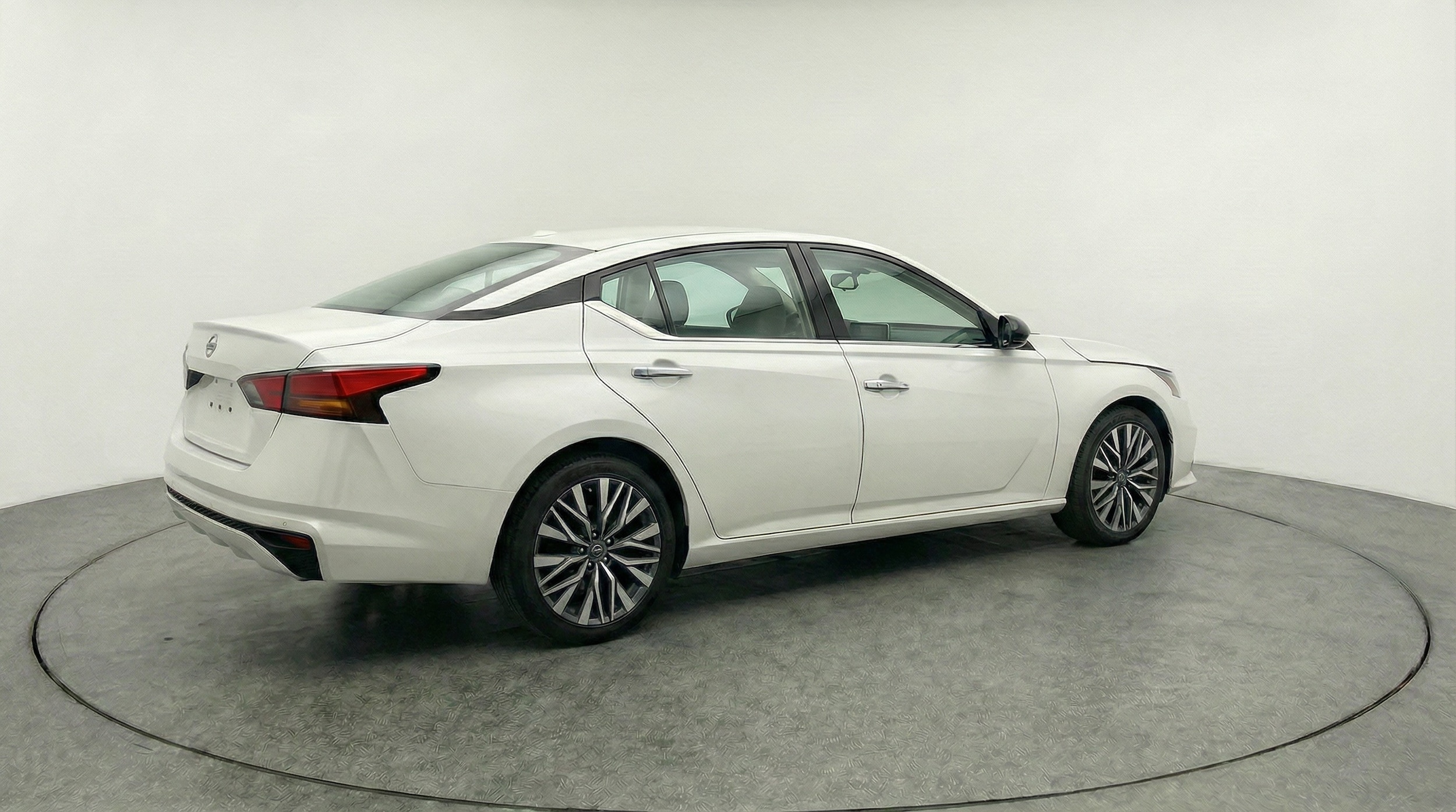 Thumbnail: 2025 Nissan Altima - 7