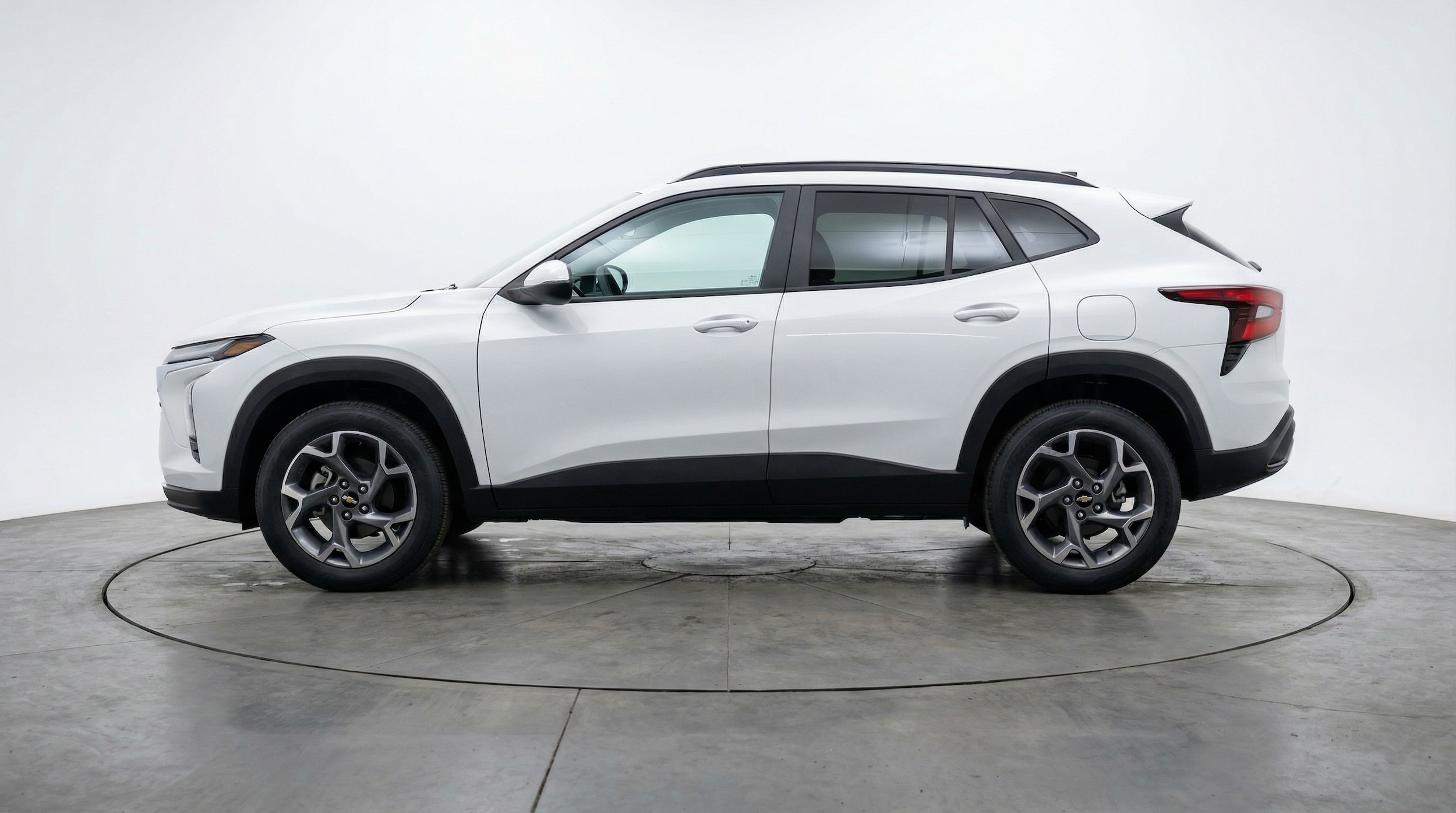 Thumbnail: 2025 Chevrolet Trax - 4