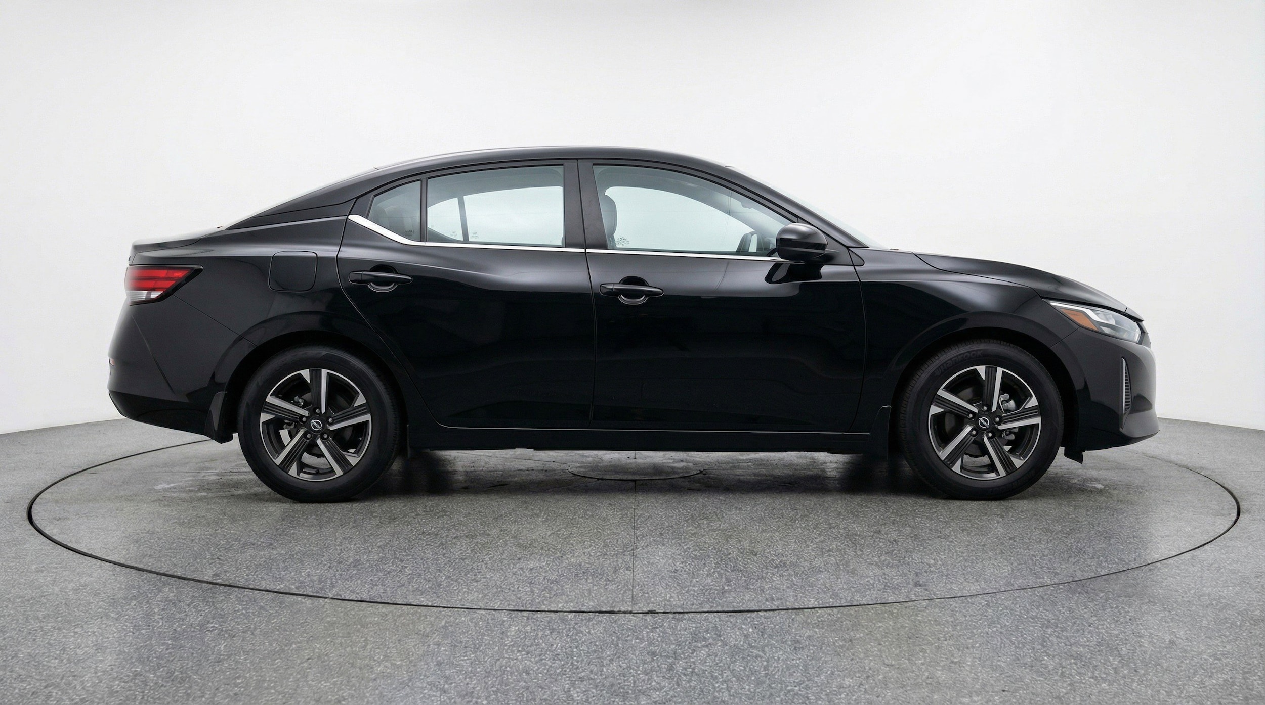 Thumbnail: 2025 Nissan Sentra - 11