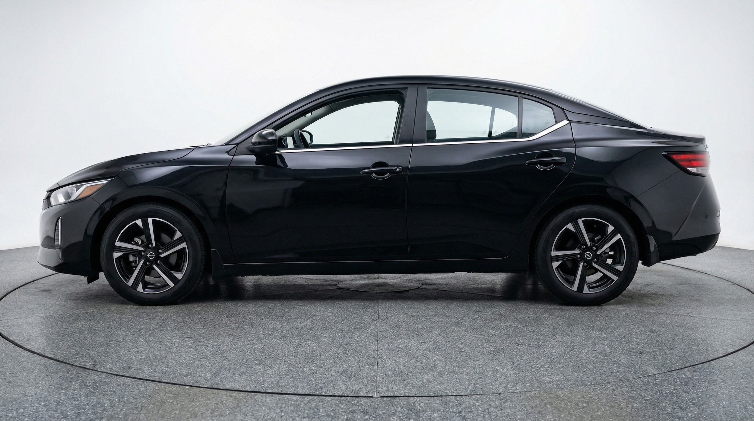 Thumbnail: 2025 Nissan Sentra - 4