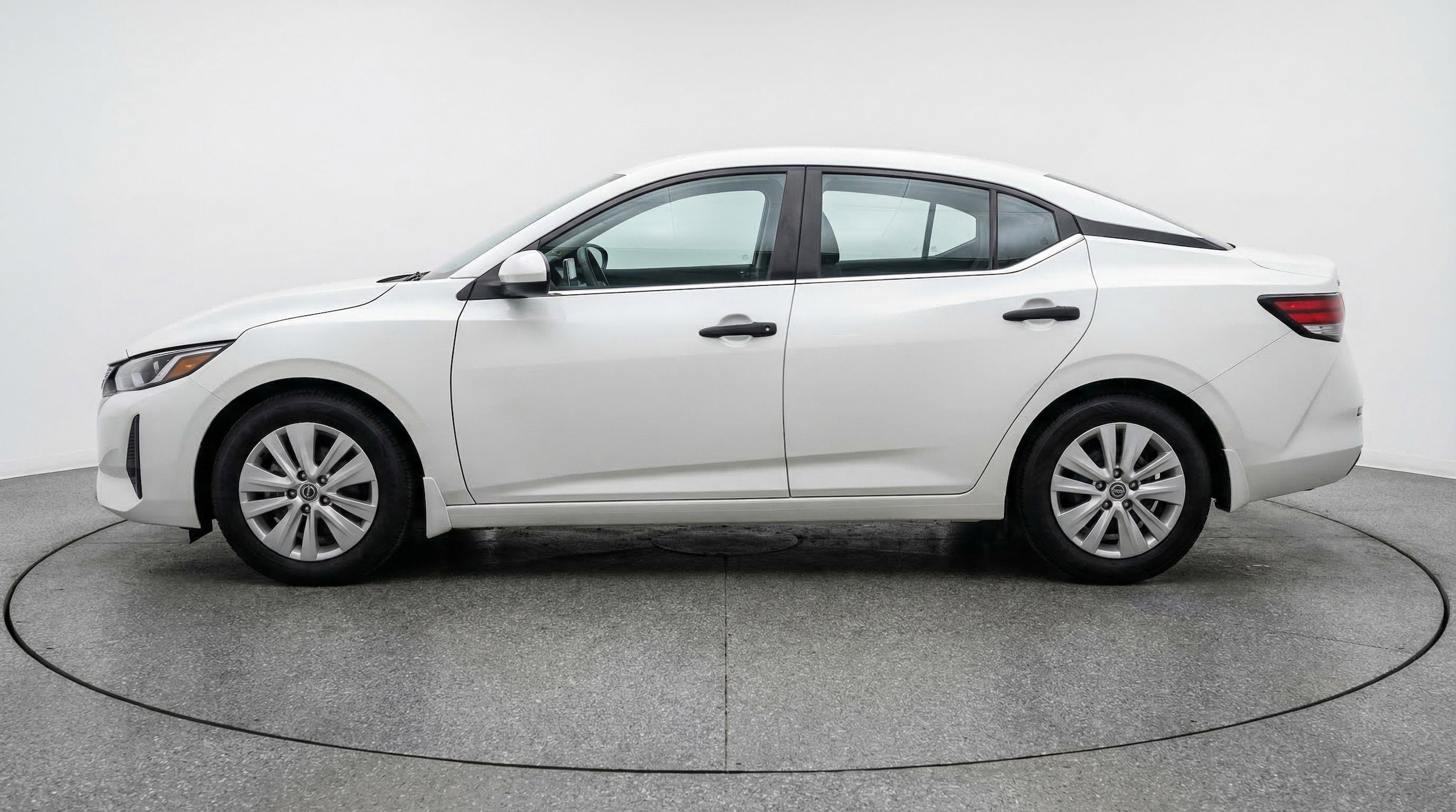 Thumbnail: 2025 Nissan Sentra - 5