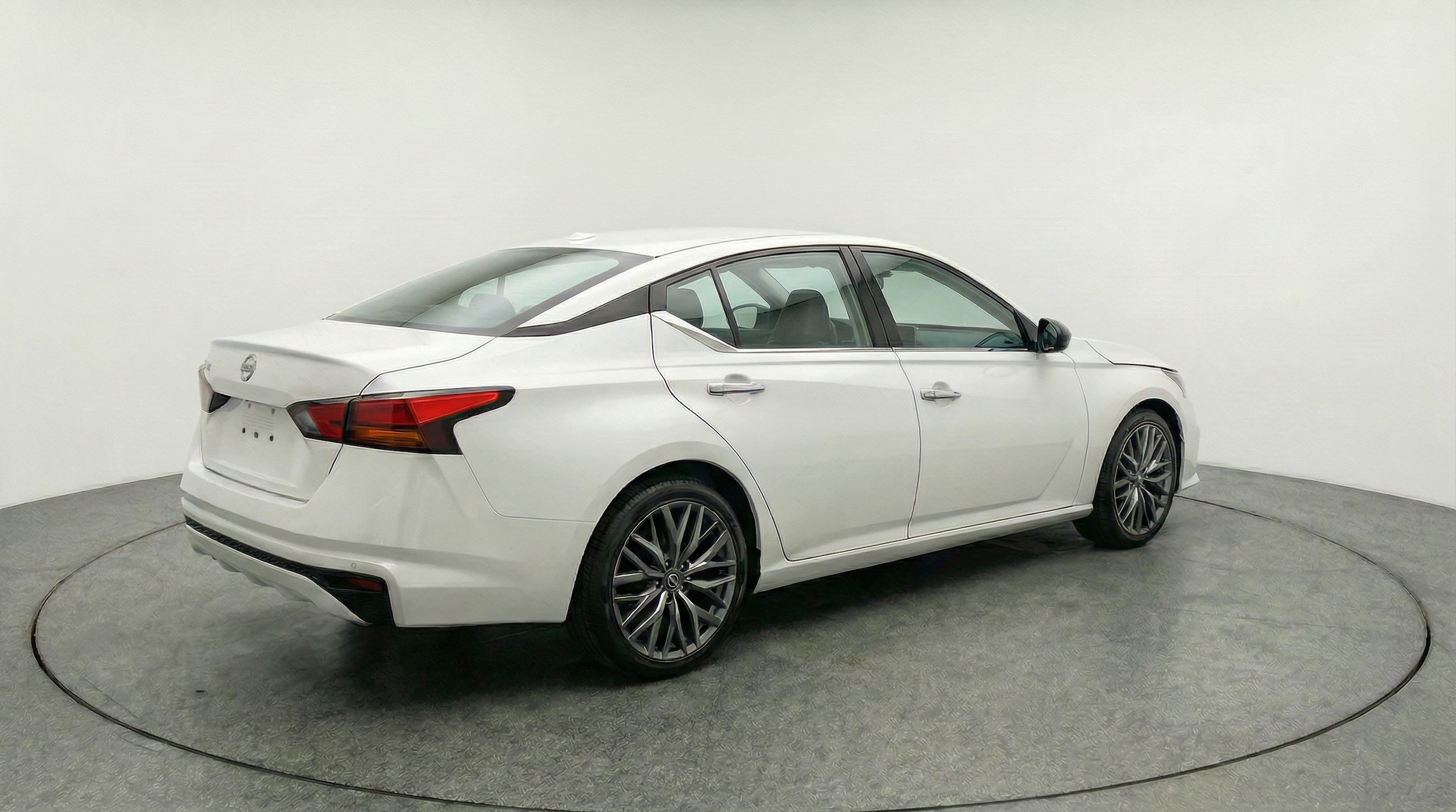 Thumbnail: 2025 Nissan Altima - 7