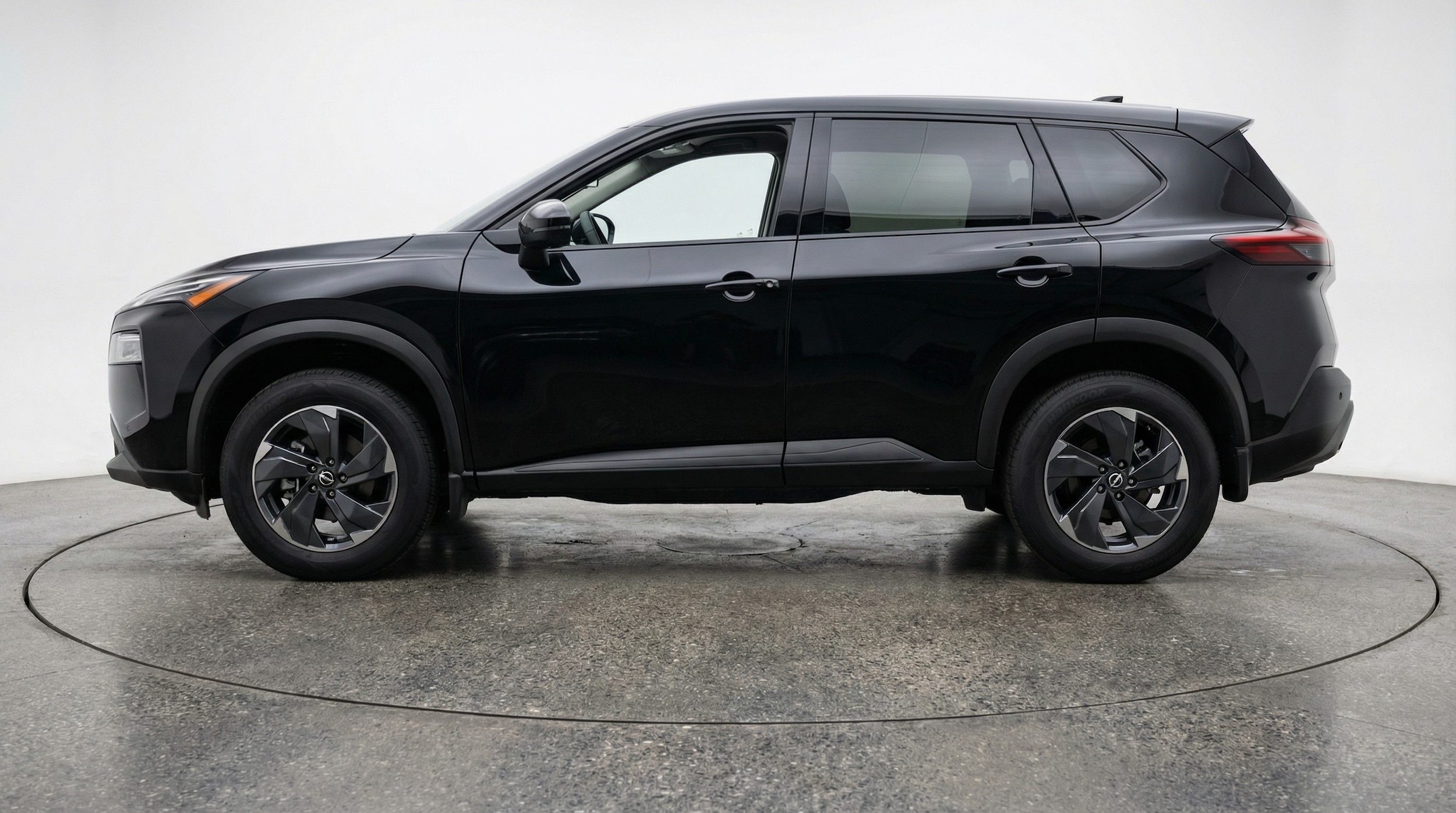 Thumbnail: 2025 Nissan Rogue - 4