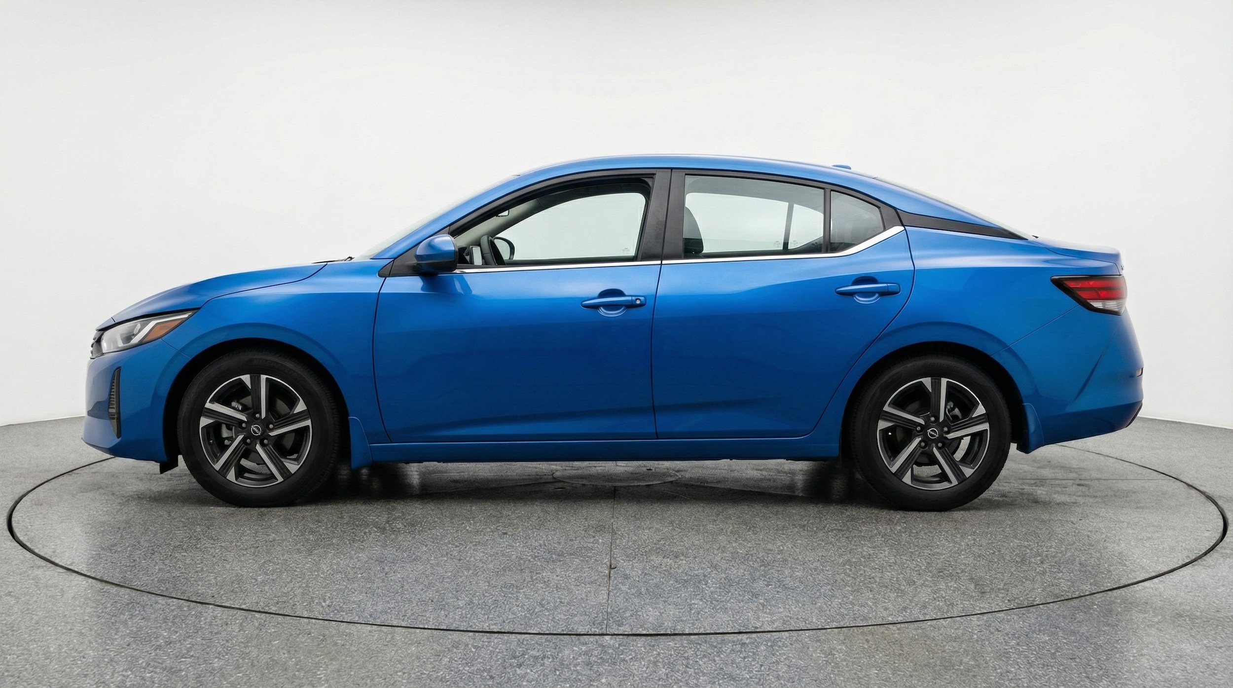 Thumbnail: 2025 Nissan Sentra - 4