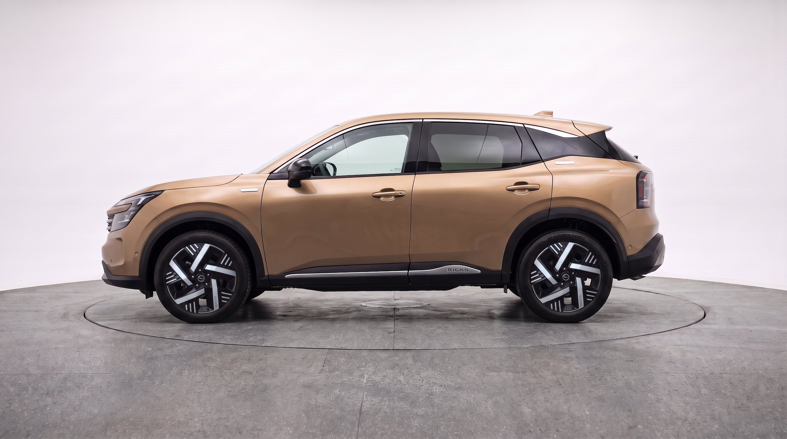 Thumbnail: 2026 Nissan Kicks - 5
