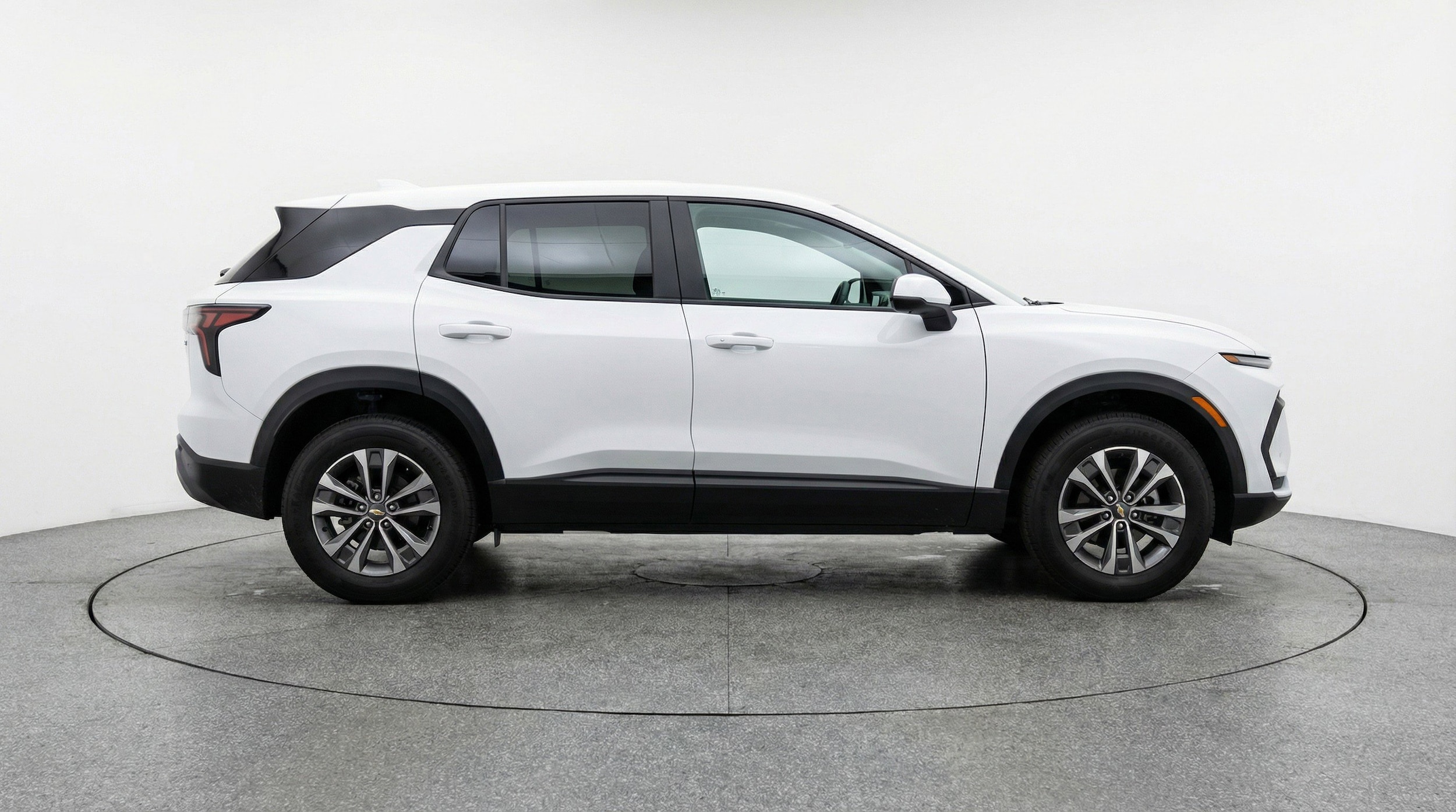 Thumbnail: 2025 Chevrolet Equinox - 11
