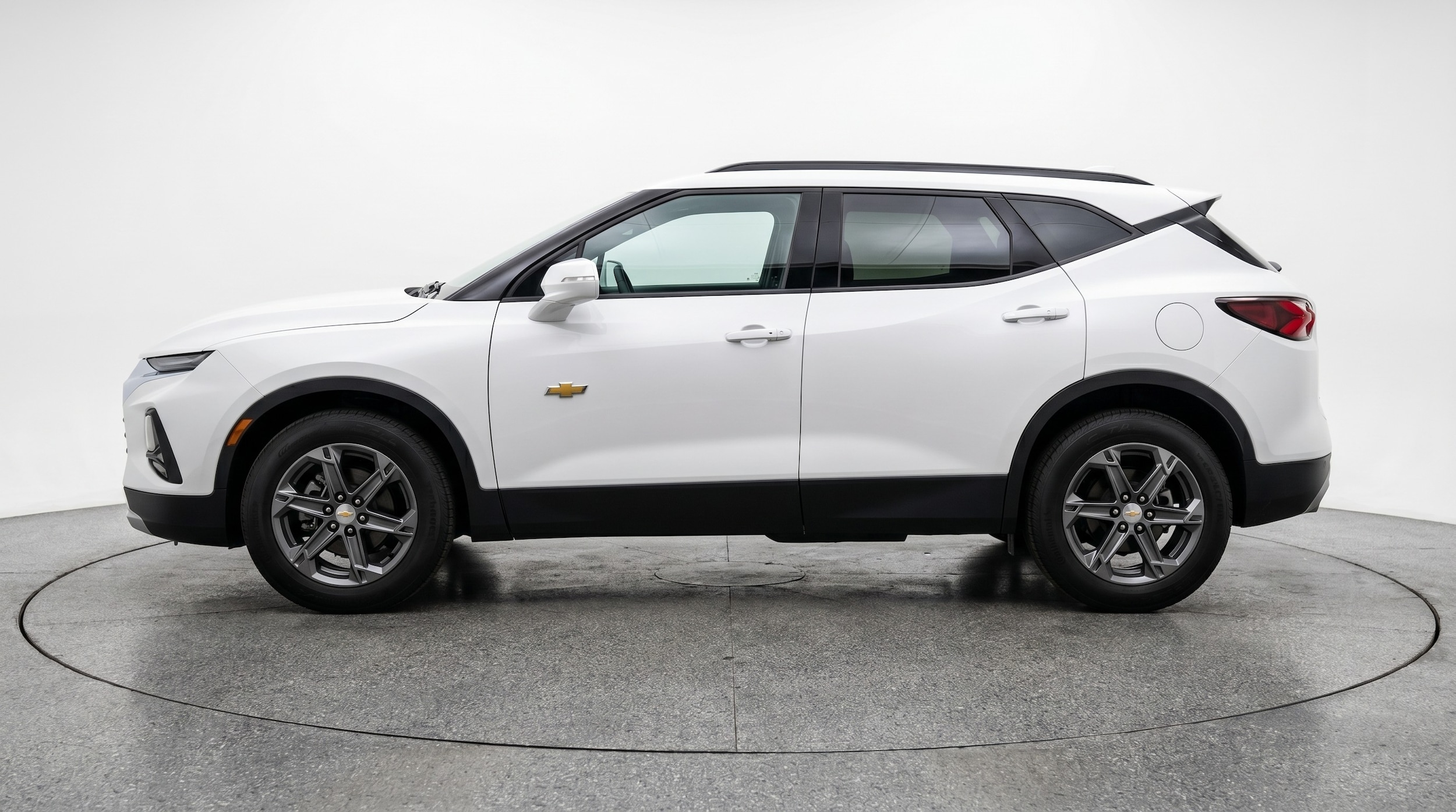 Thumbnail: 2025 Chevrolet Blazer - 4