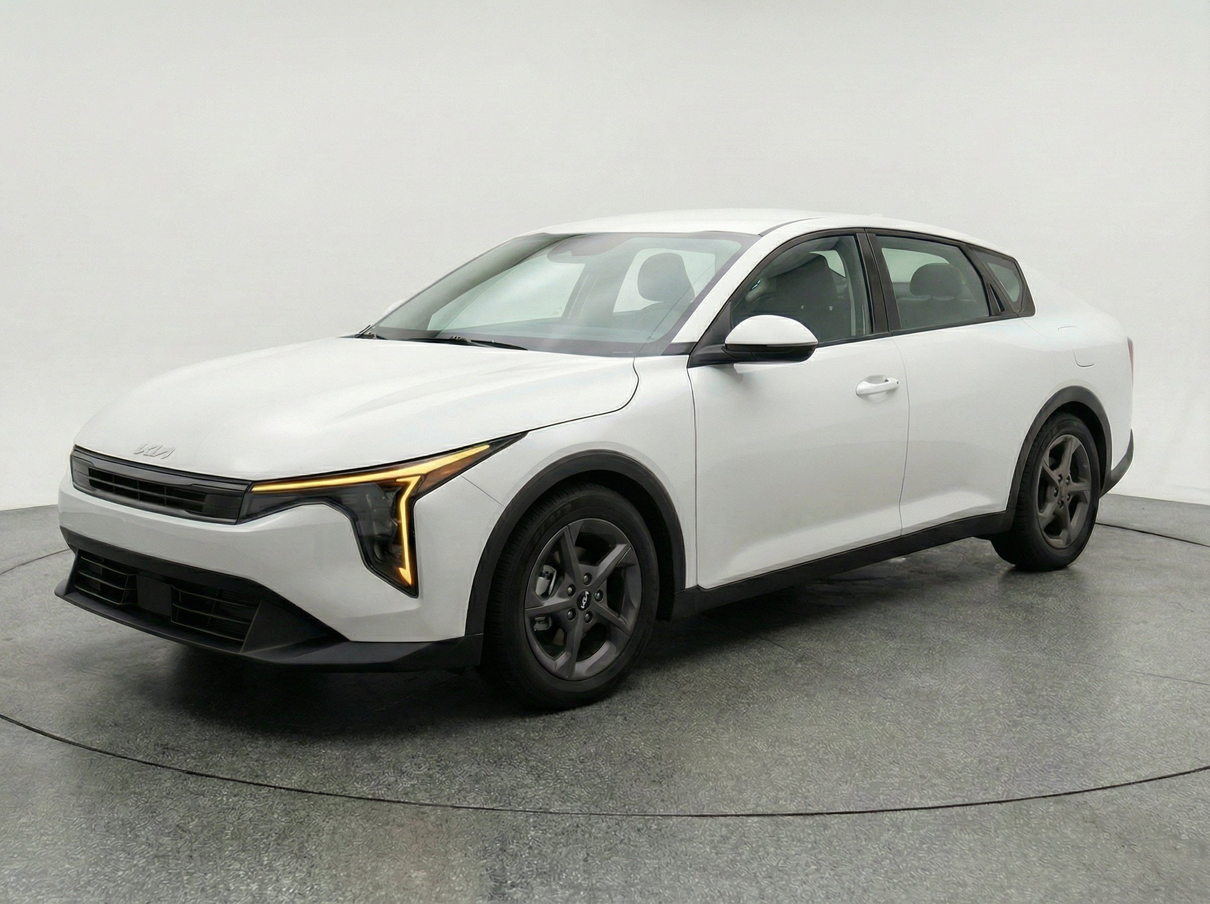 Thumbnail: 2025 Kia K4 - 3