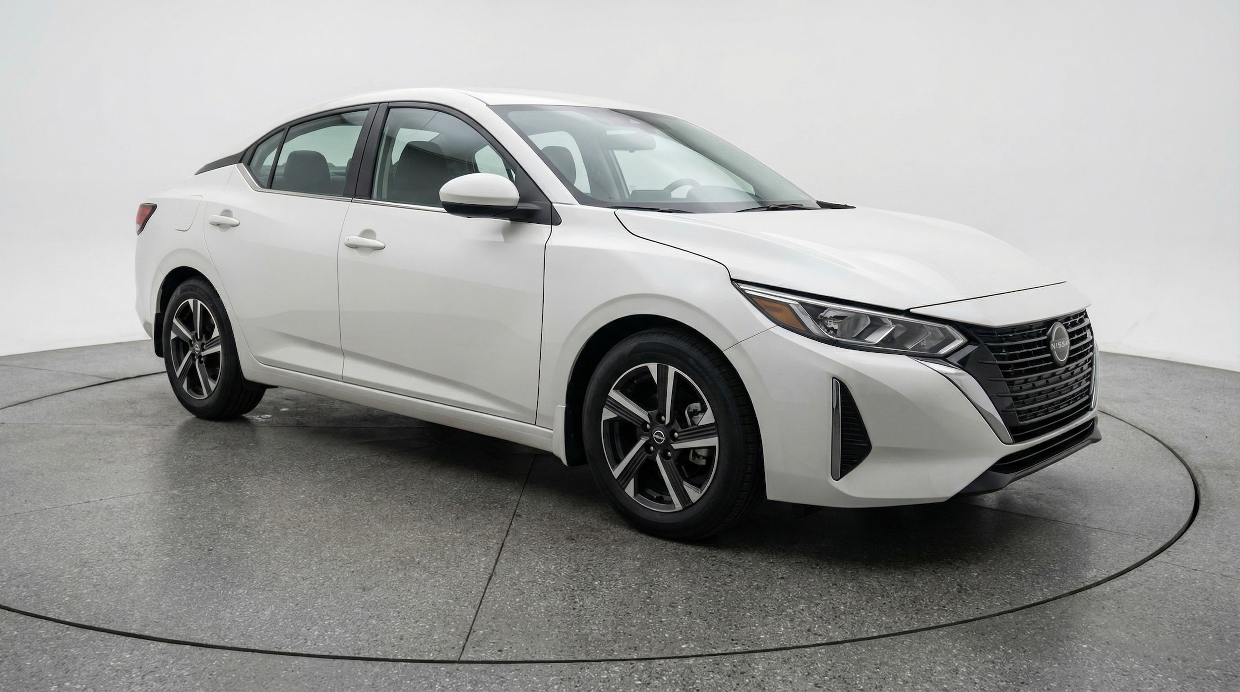 Thumbnail: 2025 Nissan Sentra - 1