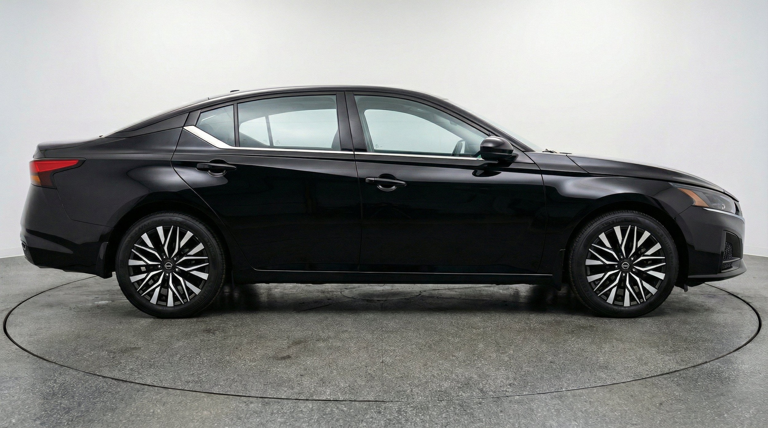 Thumbnail: 2025 Nissan Altima - 11