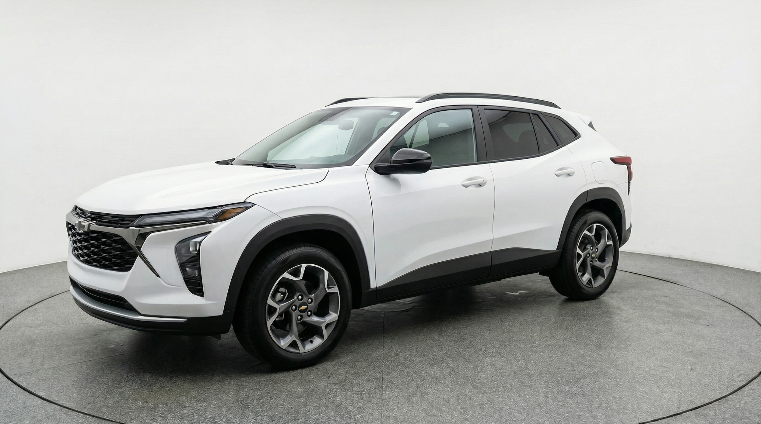 Thumbnail: 2025 Chevrolet Trax - 3