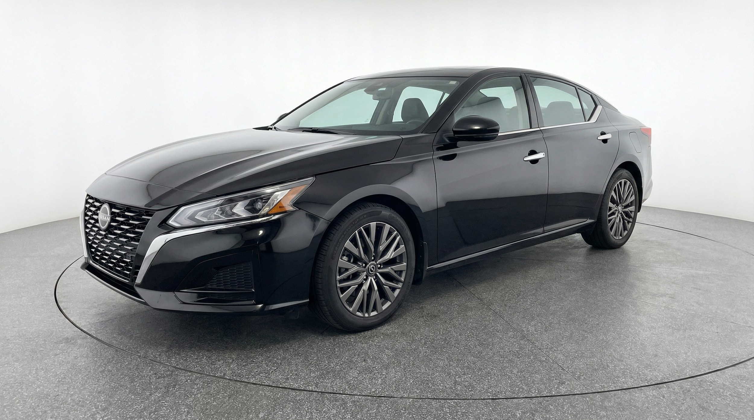 Thumbnail: 2025 Nissan Altima - 3