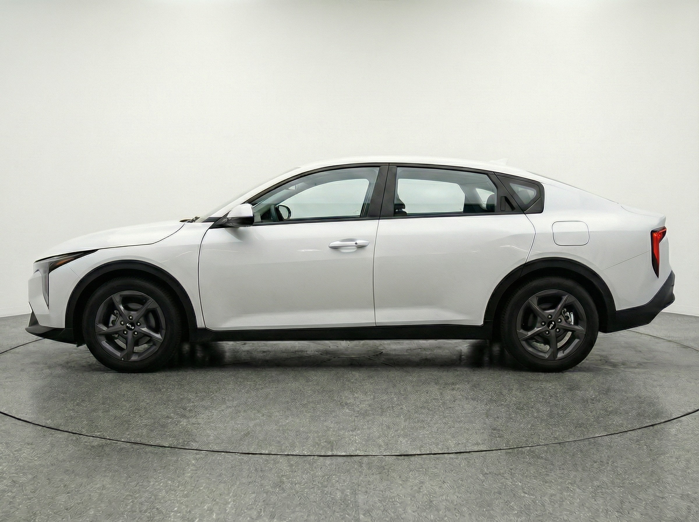 Thumbnail: 2025 Kia K4 - 4