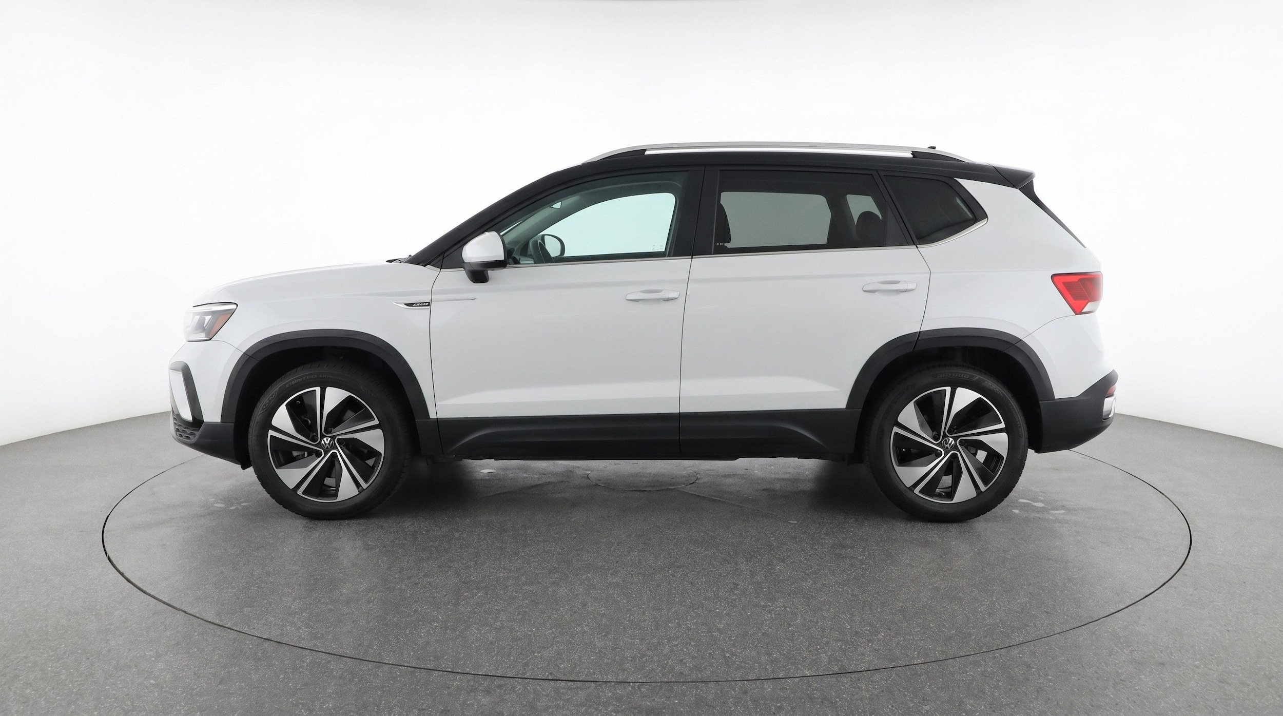 Thumbnail: 2026 Volkswagen Taos - 5